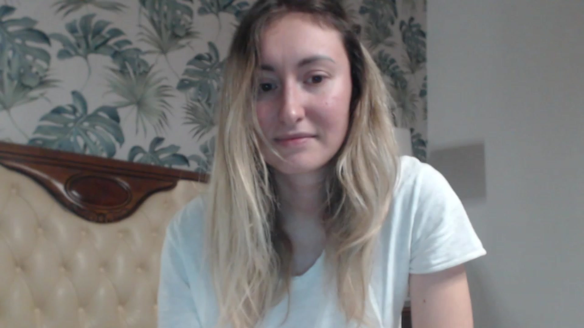 Gallery image thumbnail from Veronica_4u's myfreecams stream on, 12/29/2023, 18:27 image 12 of 20