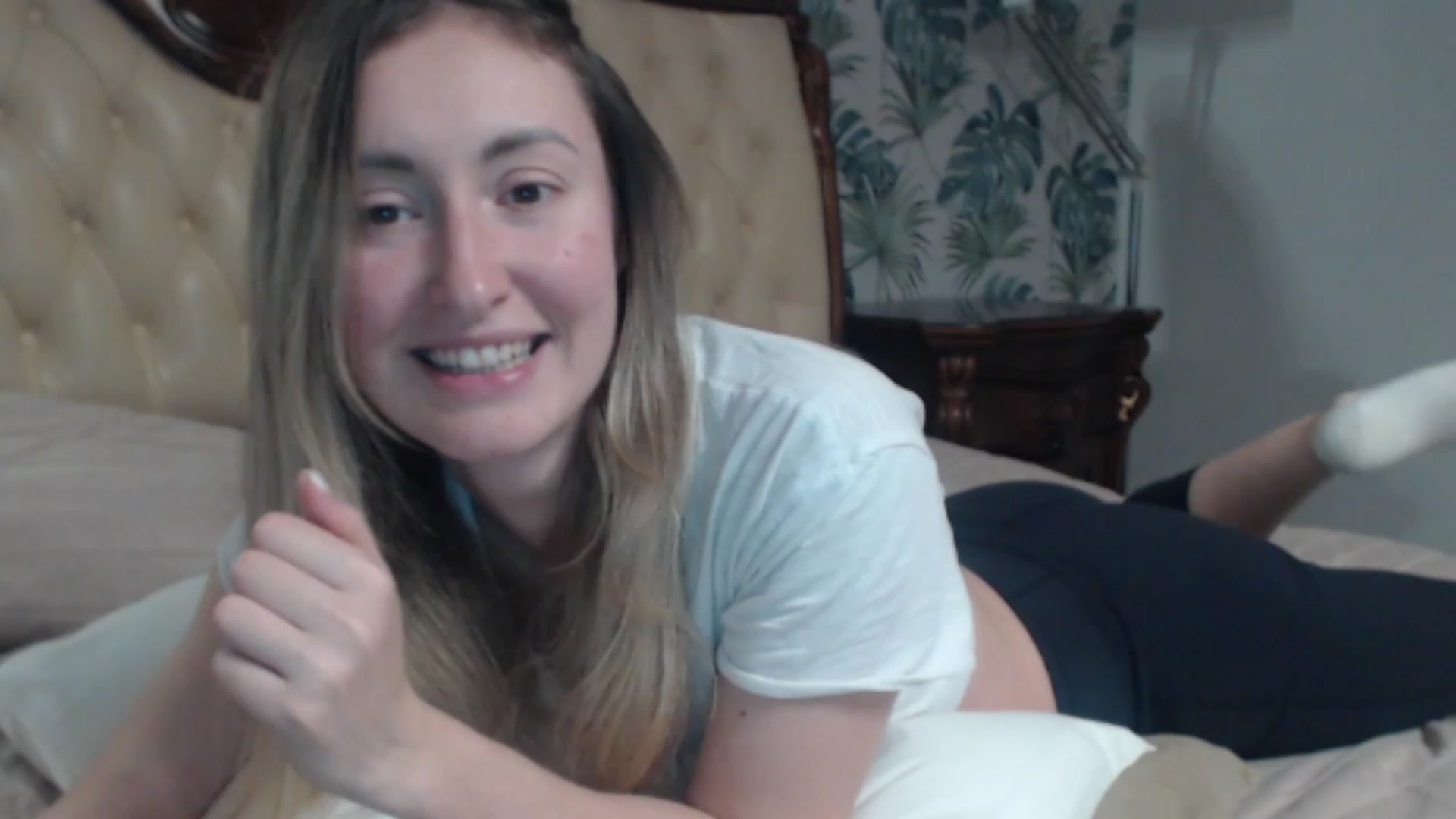 Gallery image thumbnail from Veronica_4u's myfreecams stream on, 12/30/2023, 17:52 image 4 of 20