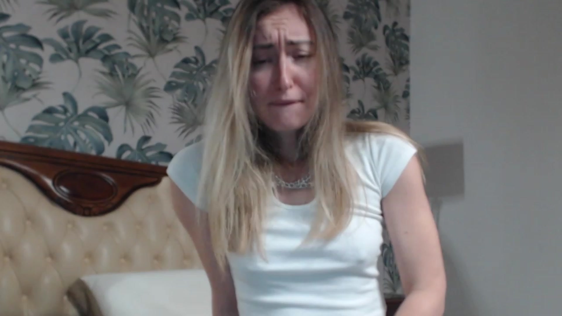 Gallery image thumbnail from Veronica_4u's myfreecams stream on, 01/08/2024, 16:50 image 12 of 20