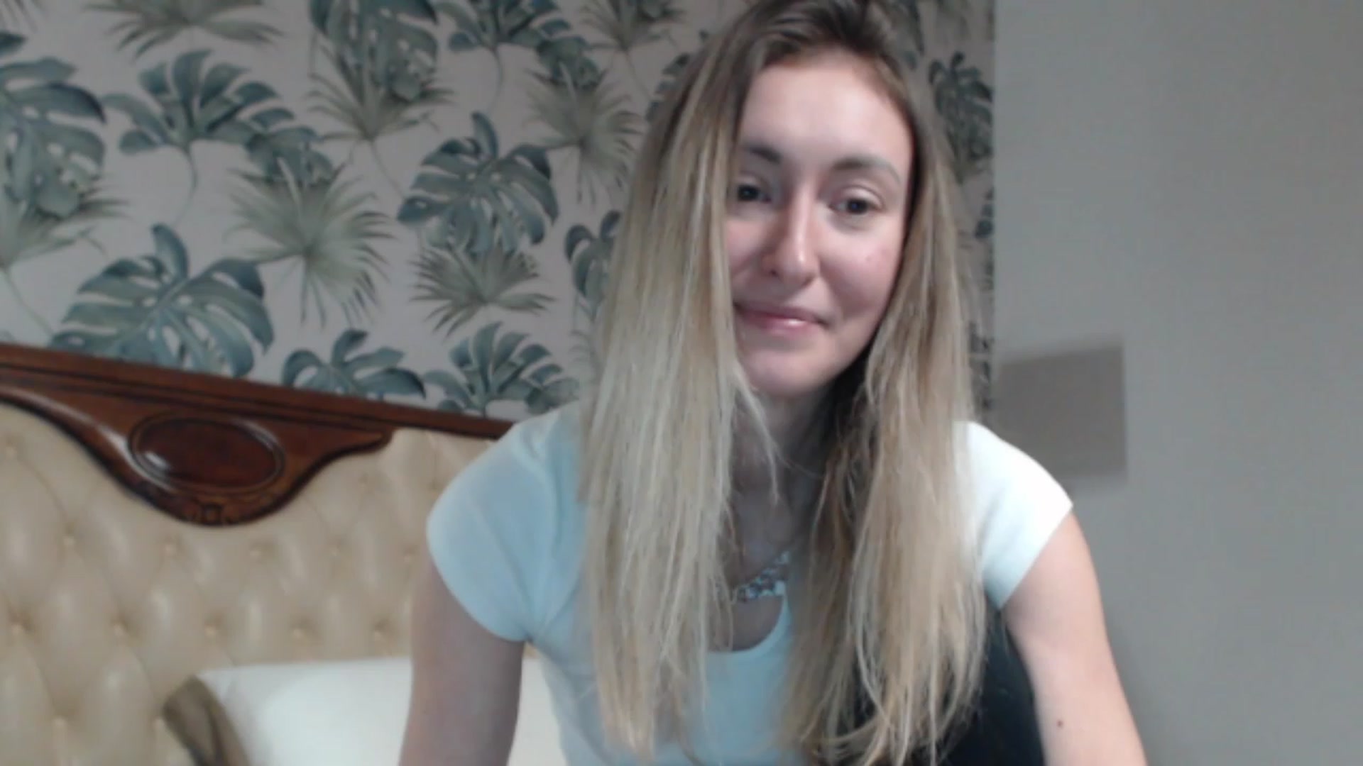 Gallery image thumbnail from Veronica_4u's myfreecams stream on, 01/08/2024, 16:50 image 20 of 20
