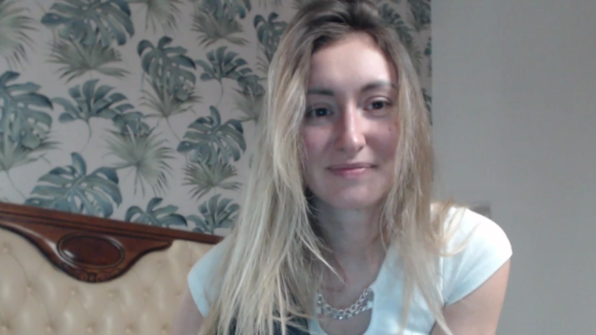 Gallery image thumbnail from Veronica_4u's myfreecams stream on, 01/08/2024, 16:50 image 6 of 20