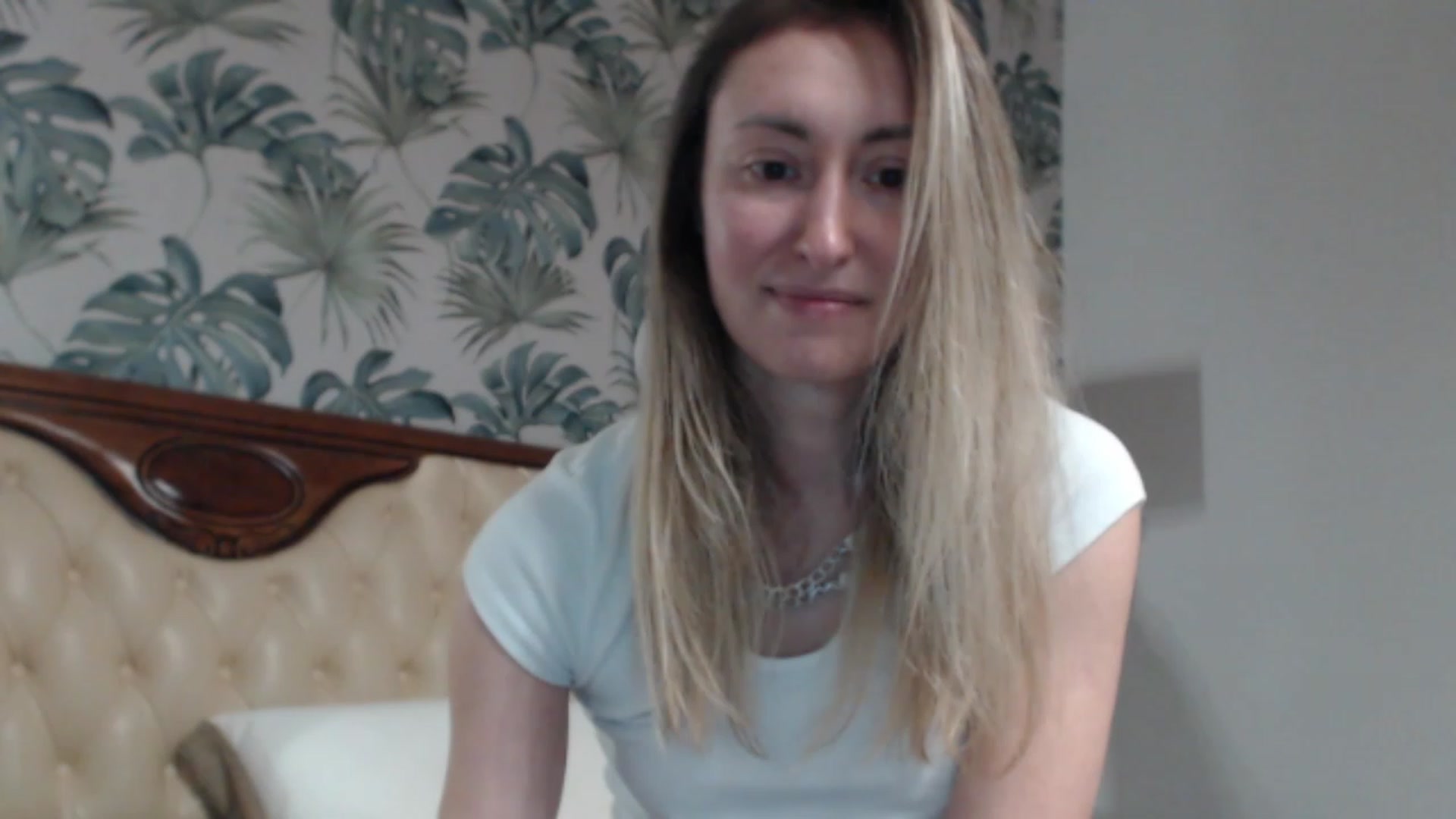 Gallery image thumbnail from Veronica_4u's myfreecams stream on, 01/08/2024, 16:50 image 14 of 20