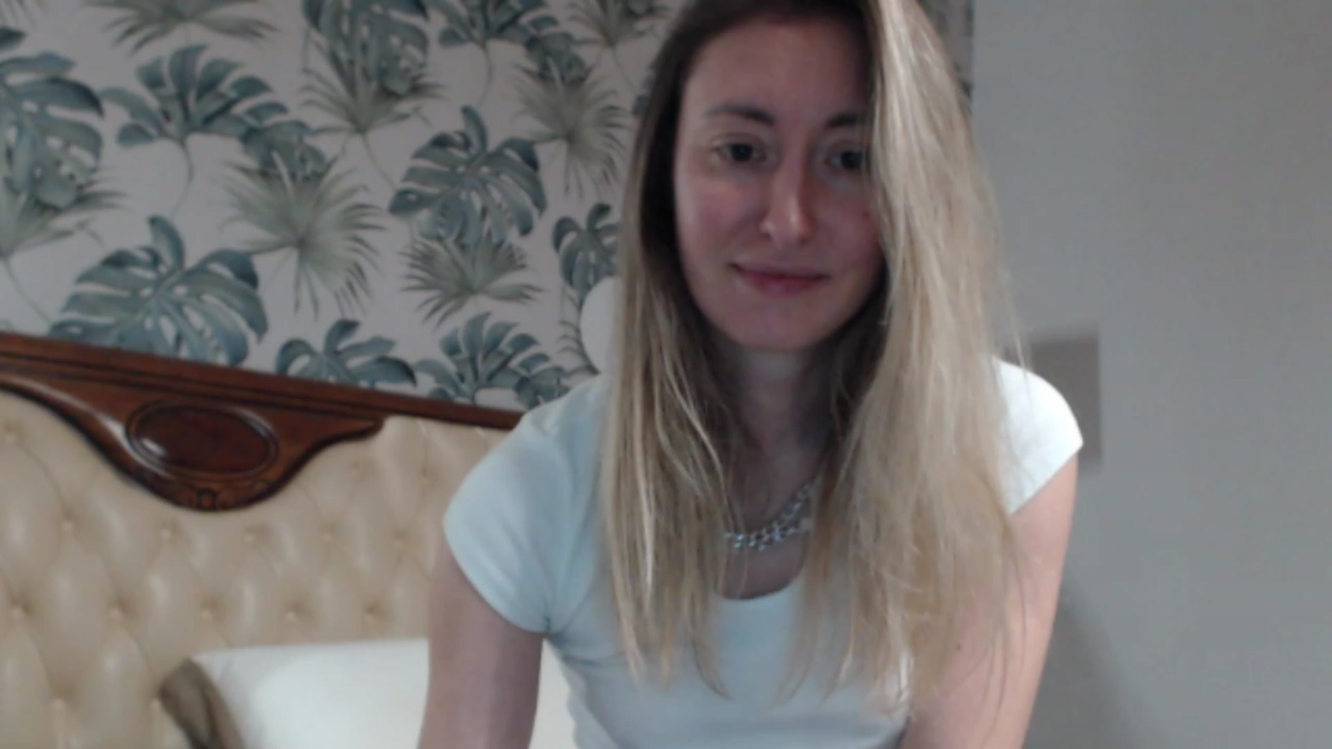 Gallery image thumbnail from Veronica_4u's myfreecams stream on, 01/08/2024, 16:50 image 13 of 20