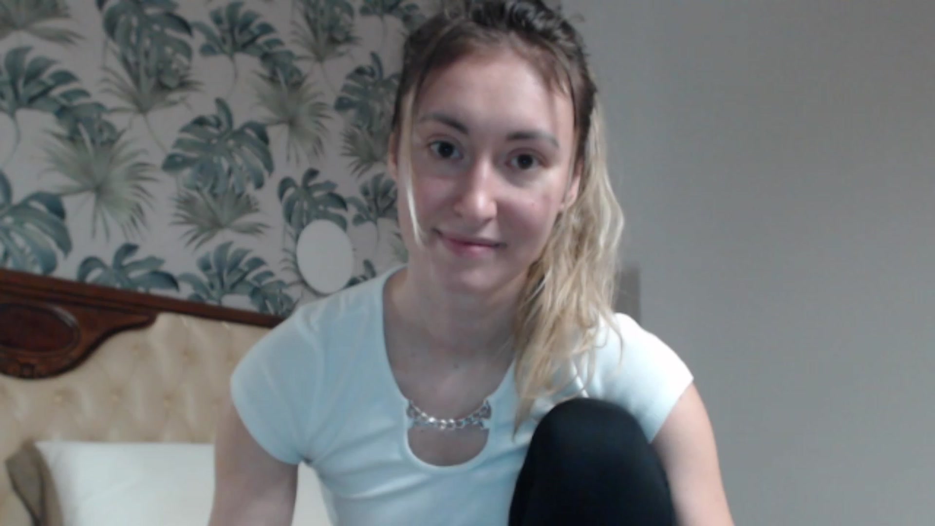 Gallery image thumbnail from Veronica_4u's myfreecams stream on, 01/11/2024, 17:33 image 19 of 20