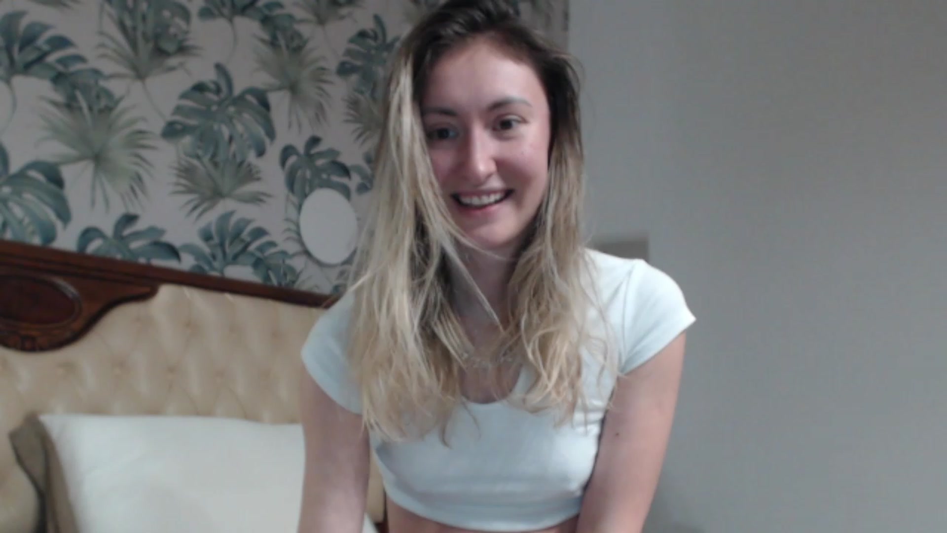 Gallery image thumbnail from Veronica_4u's myfreecams stream on, 01/11/2024, 17:33 image 1 of 20