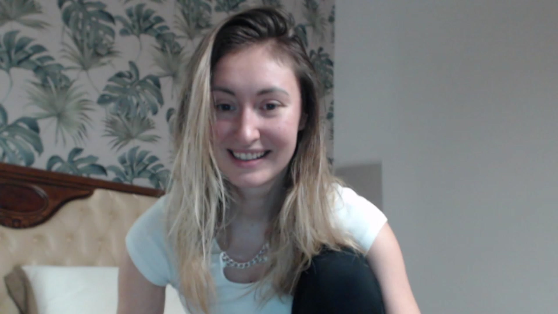 Gallery image thumbnail from Veronica_4u's myfreecams stream on, 01/11/2024, 17:33 image 12 of 20