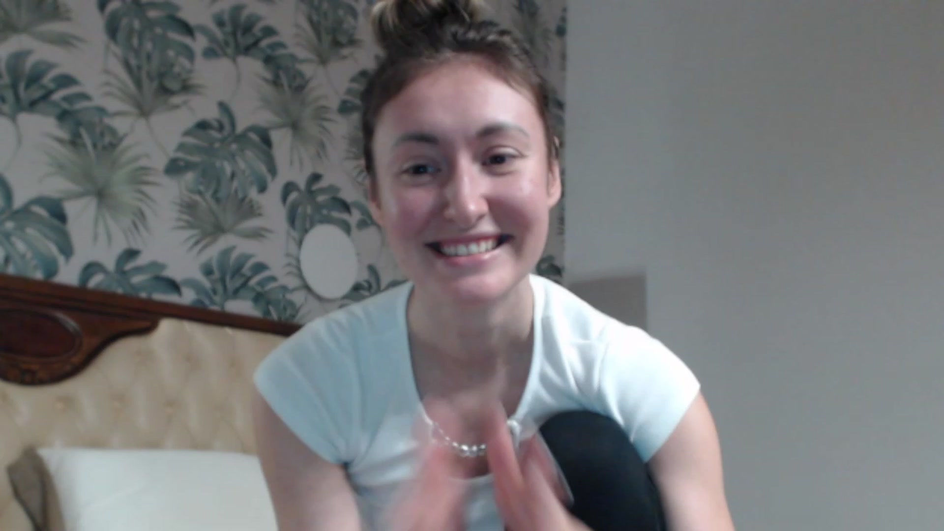 Gallery image thumbnail from Veronica_4u's myfreecams stream on, 01/11/2024, 17:33 image 6 of 20