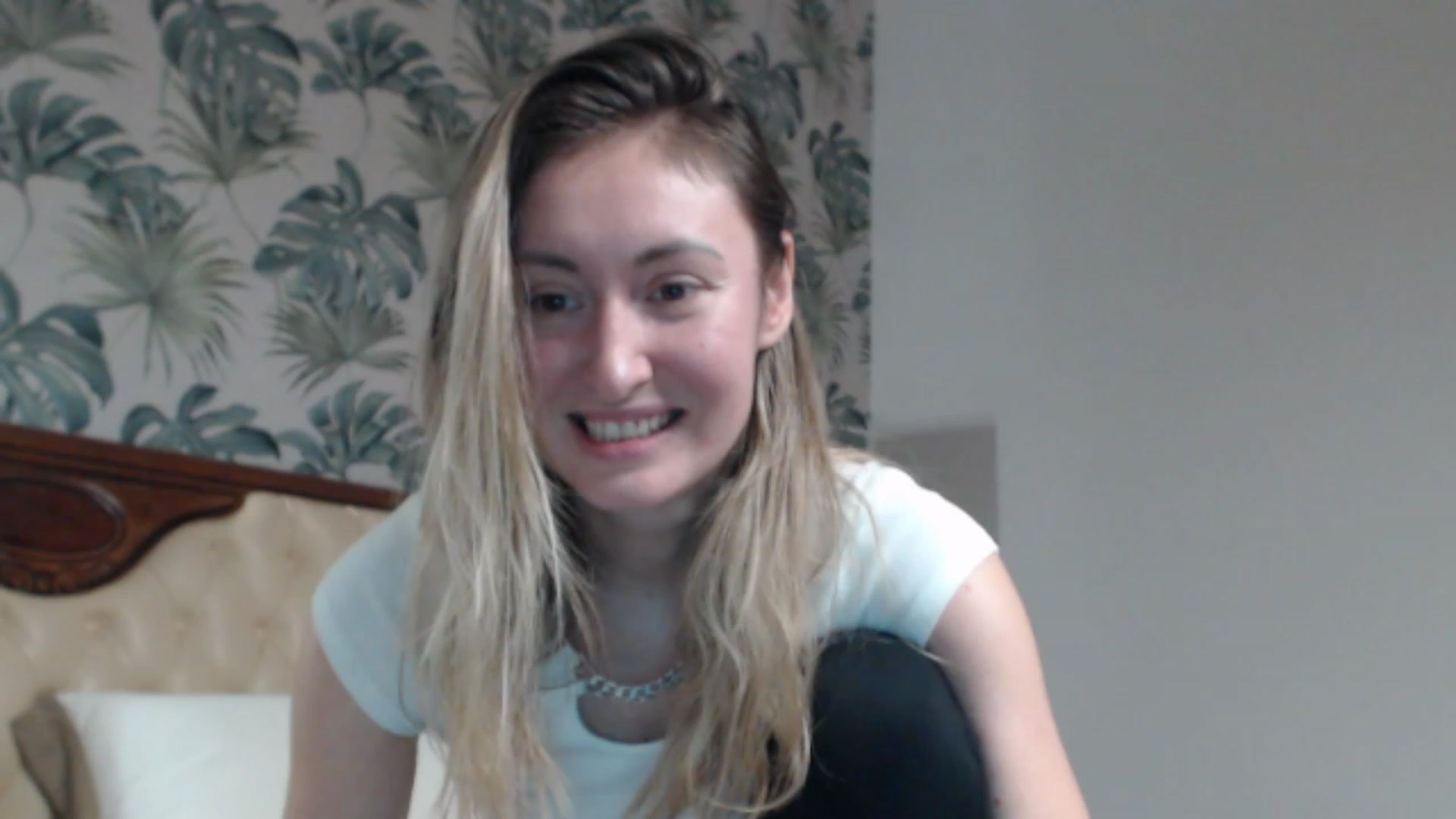Gallery image thumbnail from Veronica_4u's myfreecams stream on, 01/11/2024, 17:33 image 14 of 20
