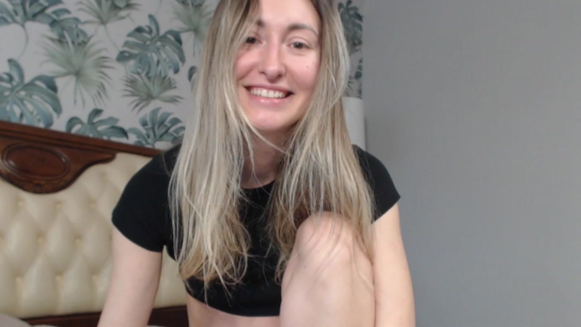 Gallery image thumbnail from Veronica_4u's myfreecams stream on, 01/21/2024, 09:03 image 10 of 20