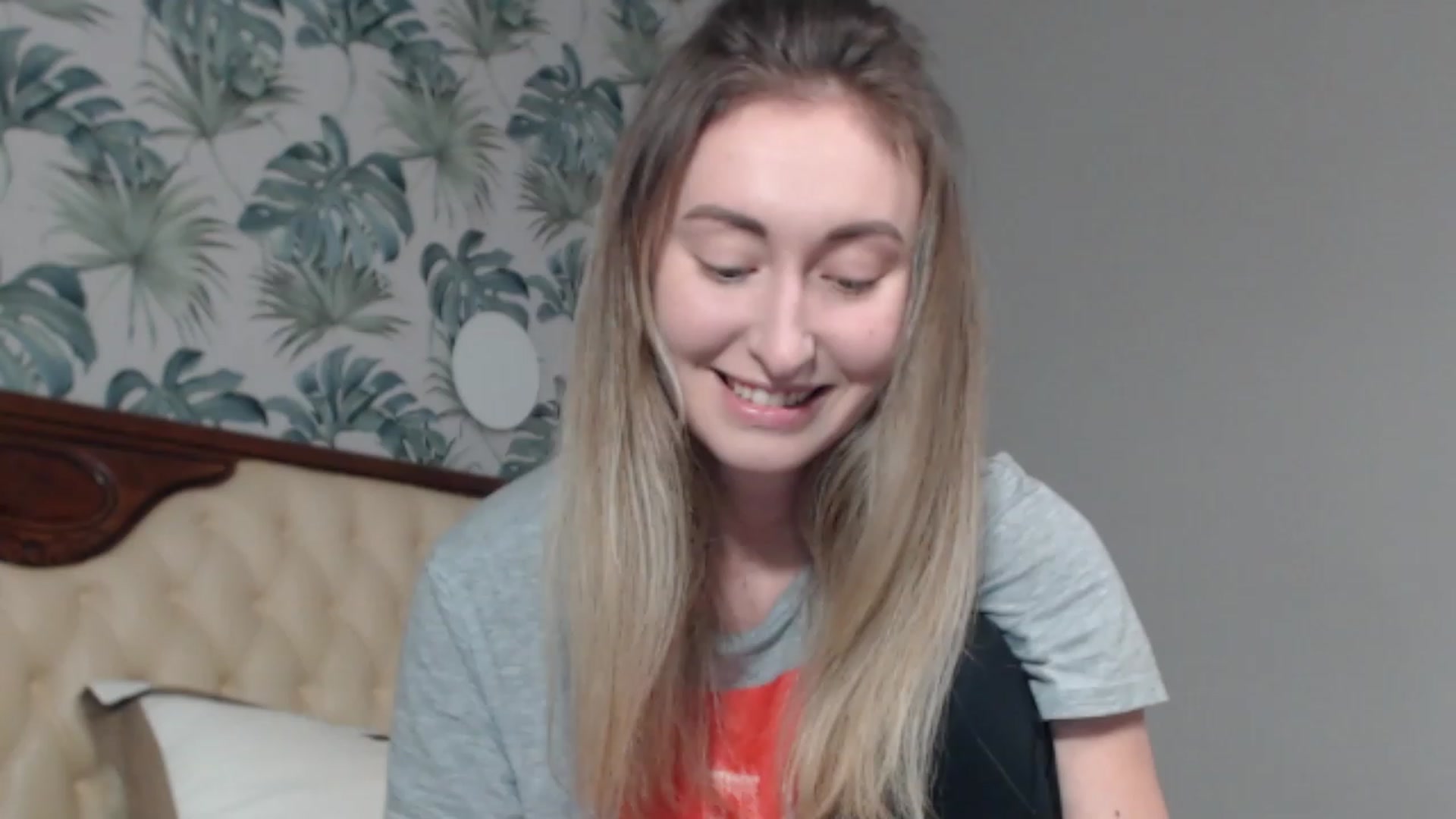 Gallery image thumbnail from Veronica_4u's myfreecams stream on, 01/25/2024, 16:40 image 8 of 20