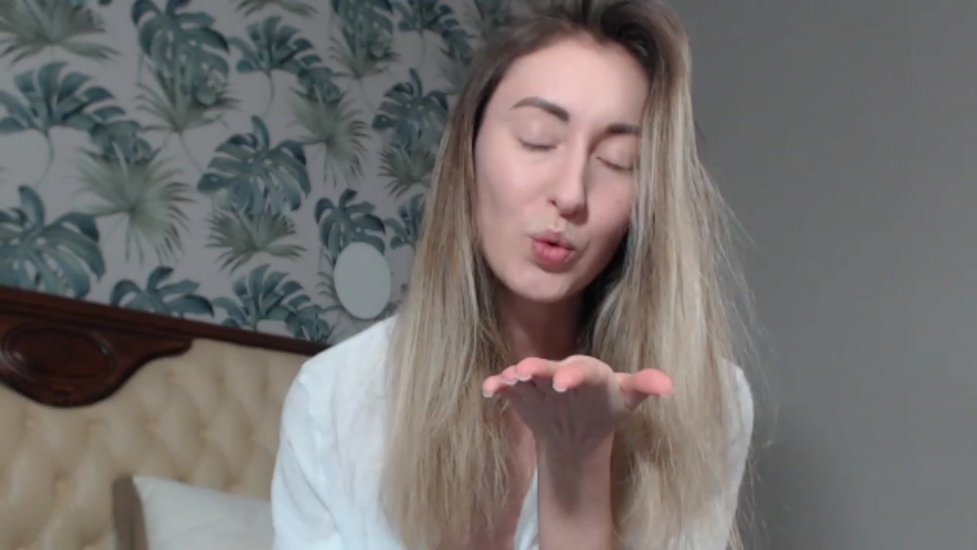 Gallery image thumbnail from Veronica_4u's myfreecams stream on, 01/25/2024, 17:18 image 17 of 20