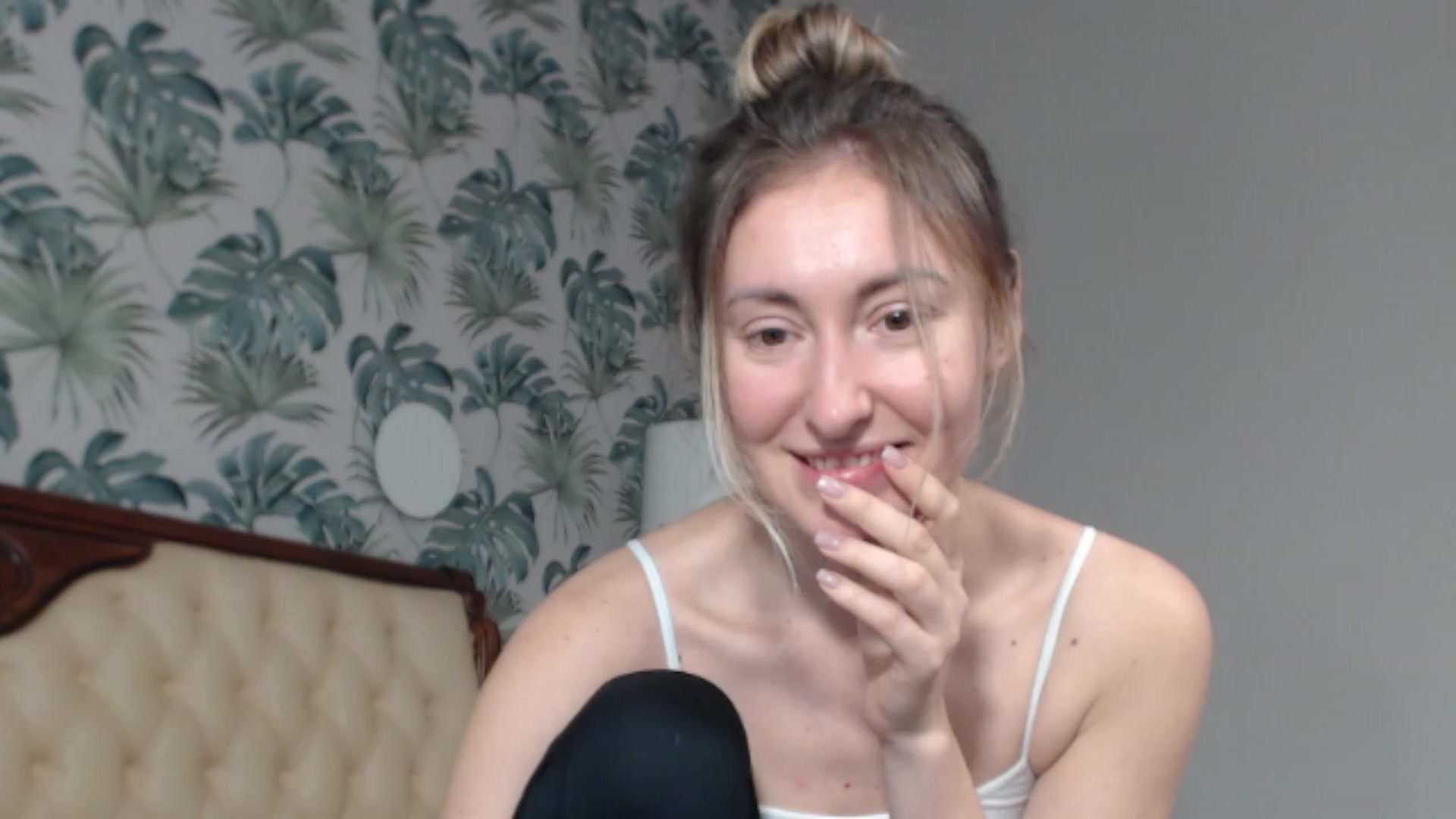 Gallery image thumbnail from Veronica_4u's myfreecams stream on, 01/28/2024, 07:48 image 9 of 20
