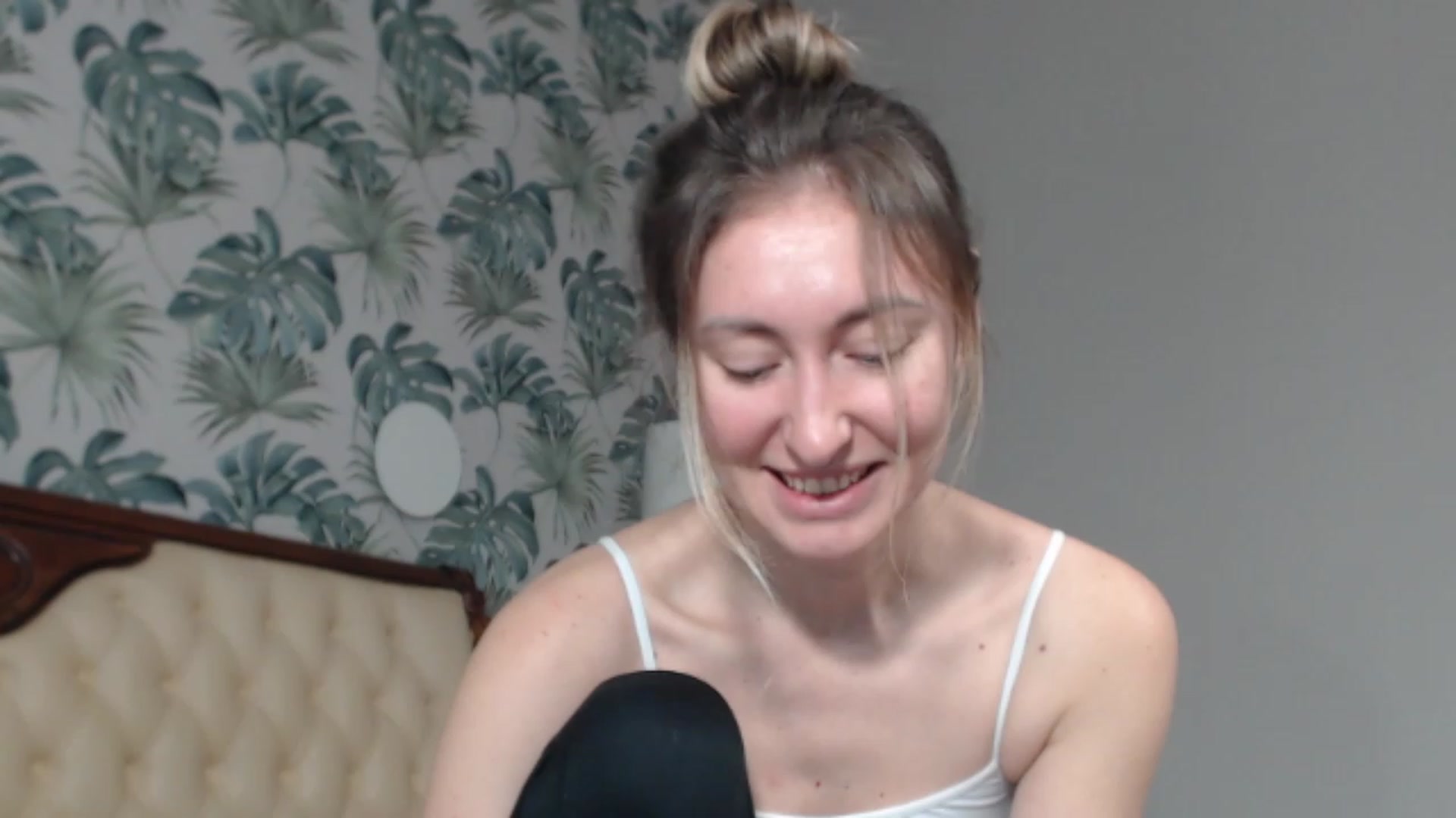 Gallery image thumbnail from Veronica_4u's myfreecams stream on, 01/28/2024, 07:48 image 13 of 20