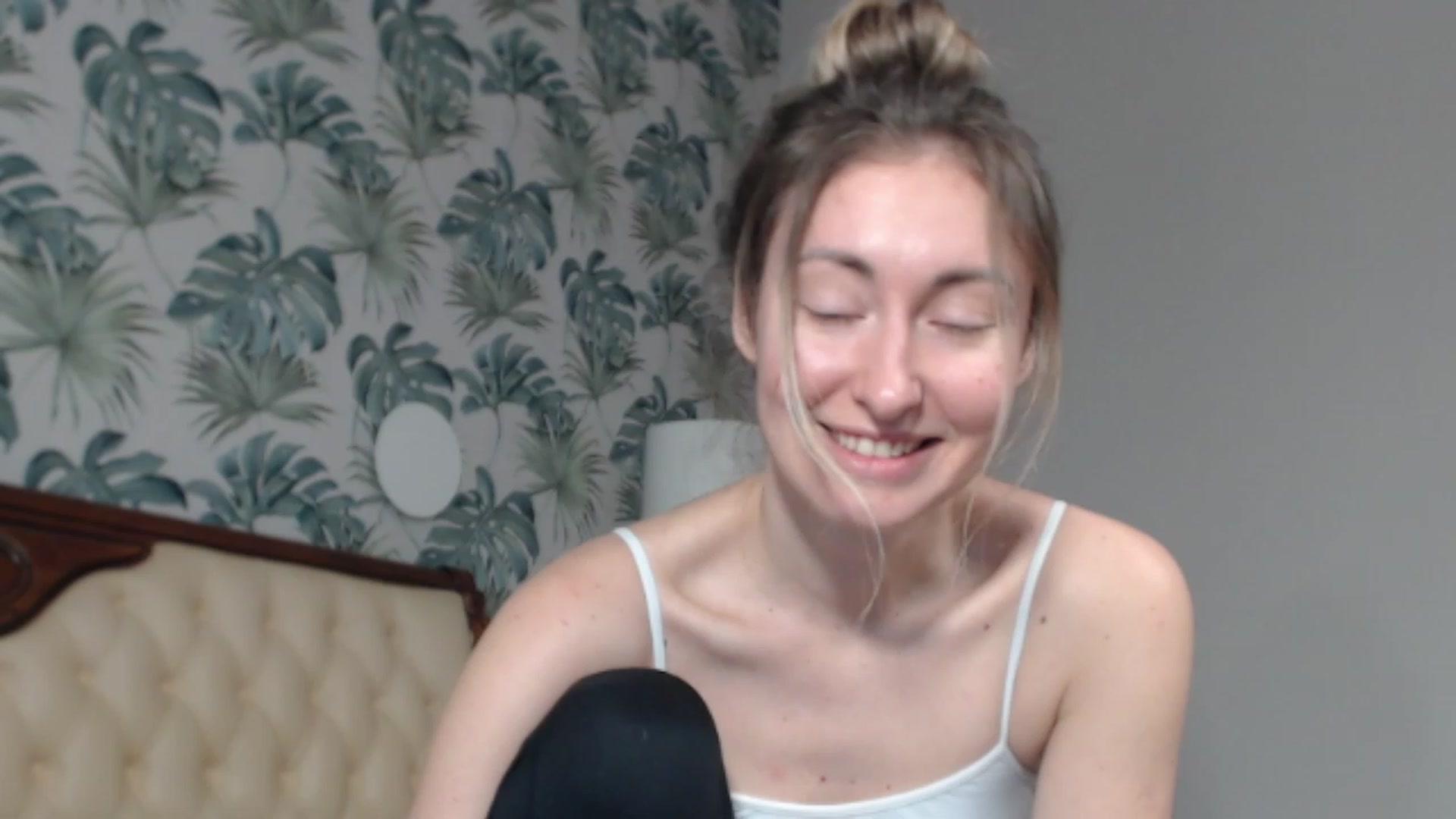 Gallery image thumbnail from Veronica_4u's myfreecams stream on, 01/28/2024, 07:48 image 12 of 20
