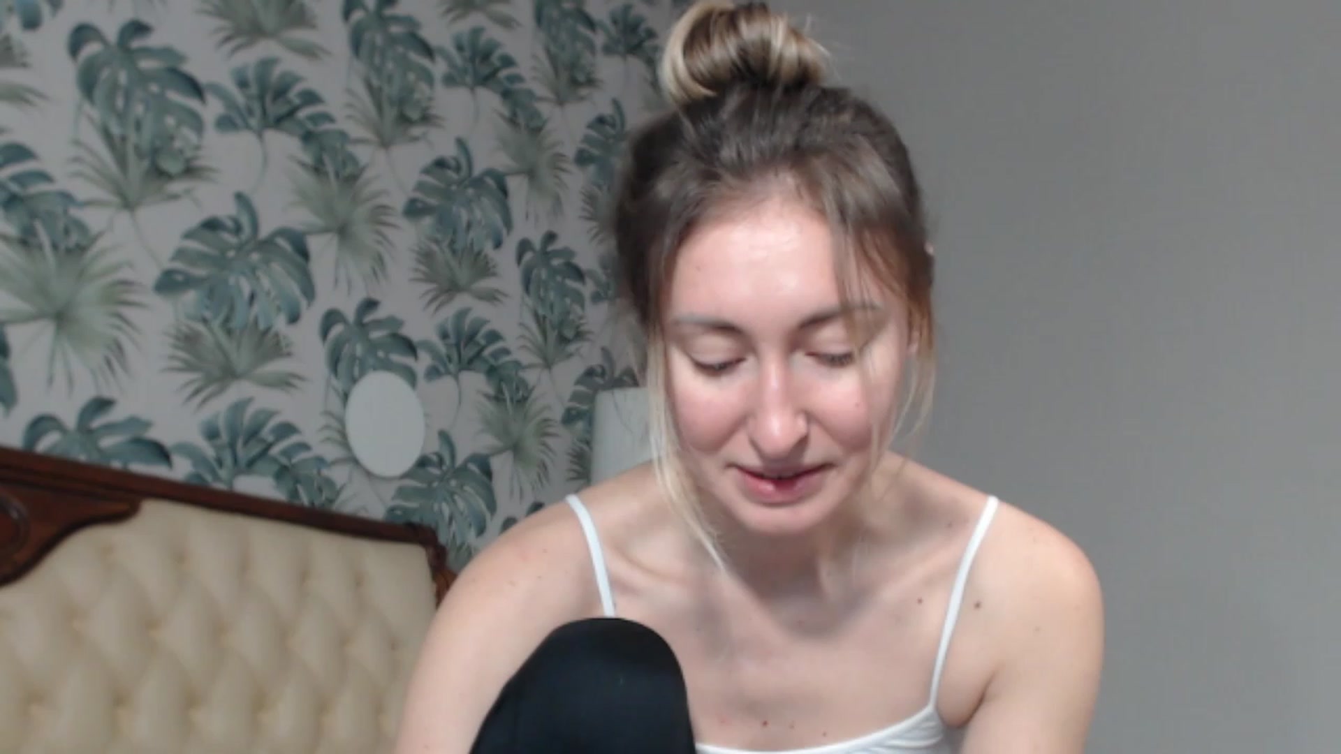 Gallery image thumbnail from Veronica_4u's myfreecams stream on, 01/28/2024, 07:48 image 8 of 20