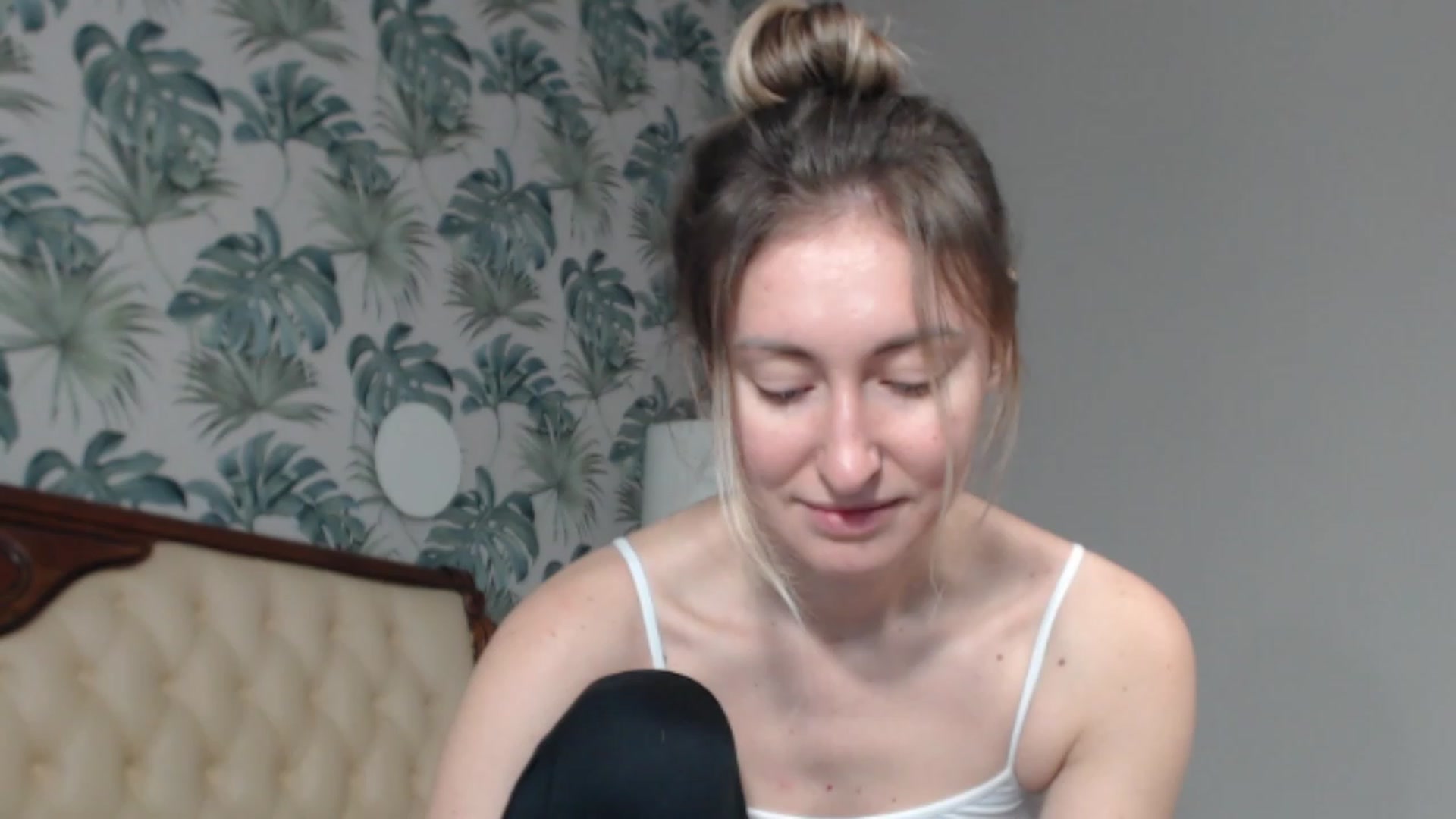 Gallery image thumbnail from Veronica_4u's myfreecams stream on, 01/28/2024, 07:48 image 10 of 20