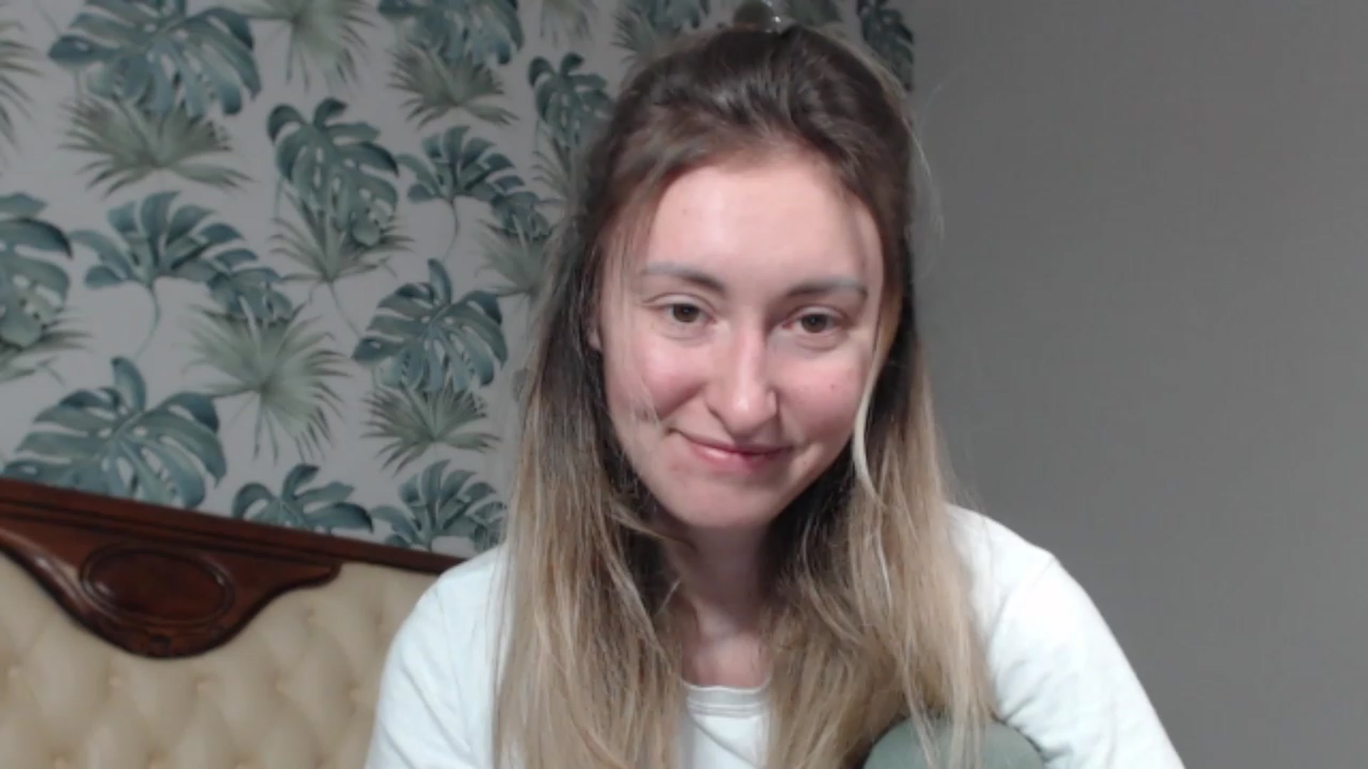 Gallery image thumbnail from Veronica_4u's myfreecams stream on, 02/06/2024, 16:27 image 11 of 20