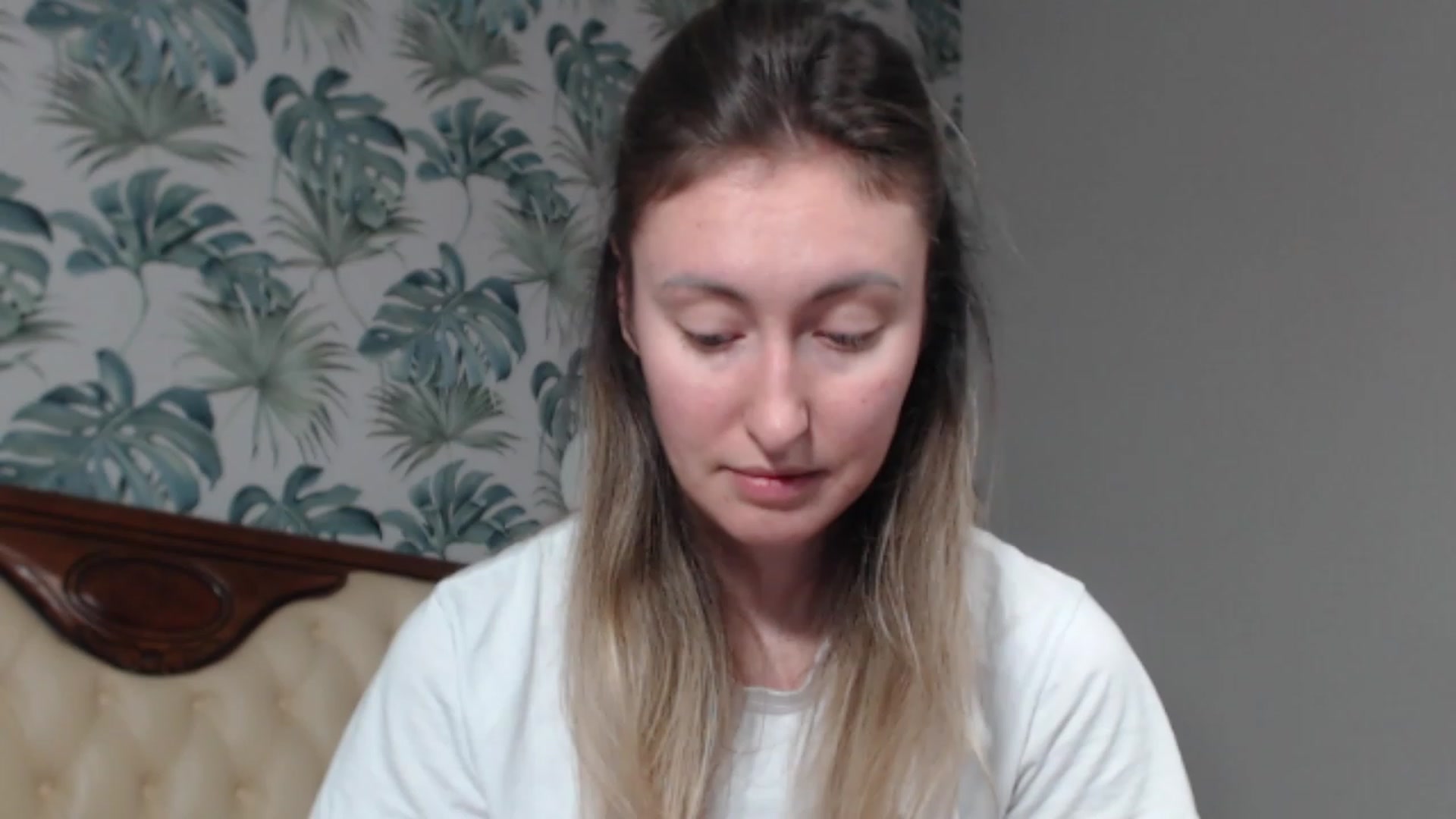 Gallery image thumbnail from Veronica_4u's myfreecams stream on, 02/06/2024, 18:18 image 14 of 20