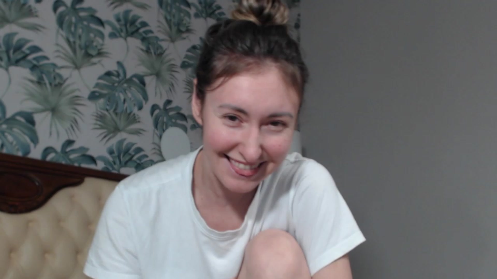 Gallery image thumbnail from Veronica_4u's myfreecams stream on, 02/08/2024, 16:07 image 2 of 20