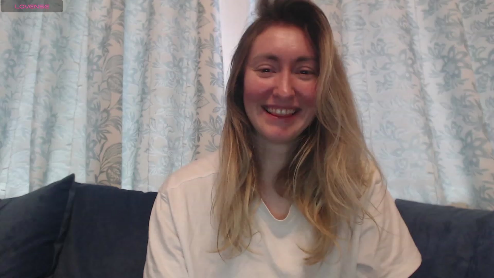 Gallery image thumbnail from Veronica_4u's myfreecams stream on, 02/13/2024, 08:04 image 9 of 20