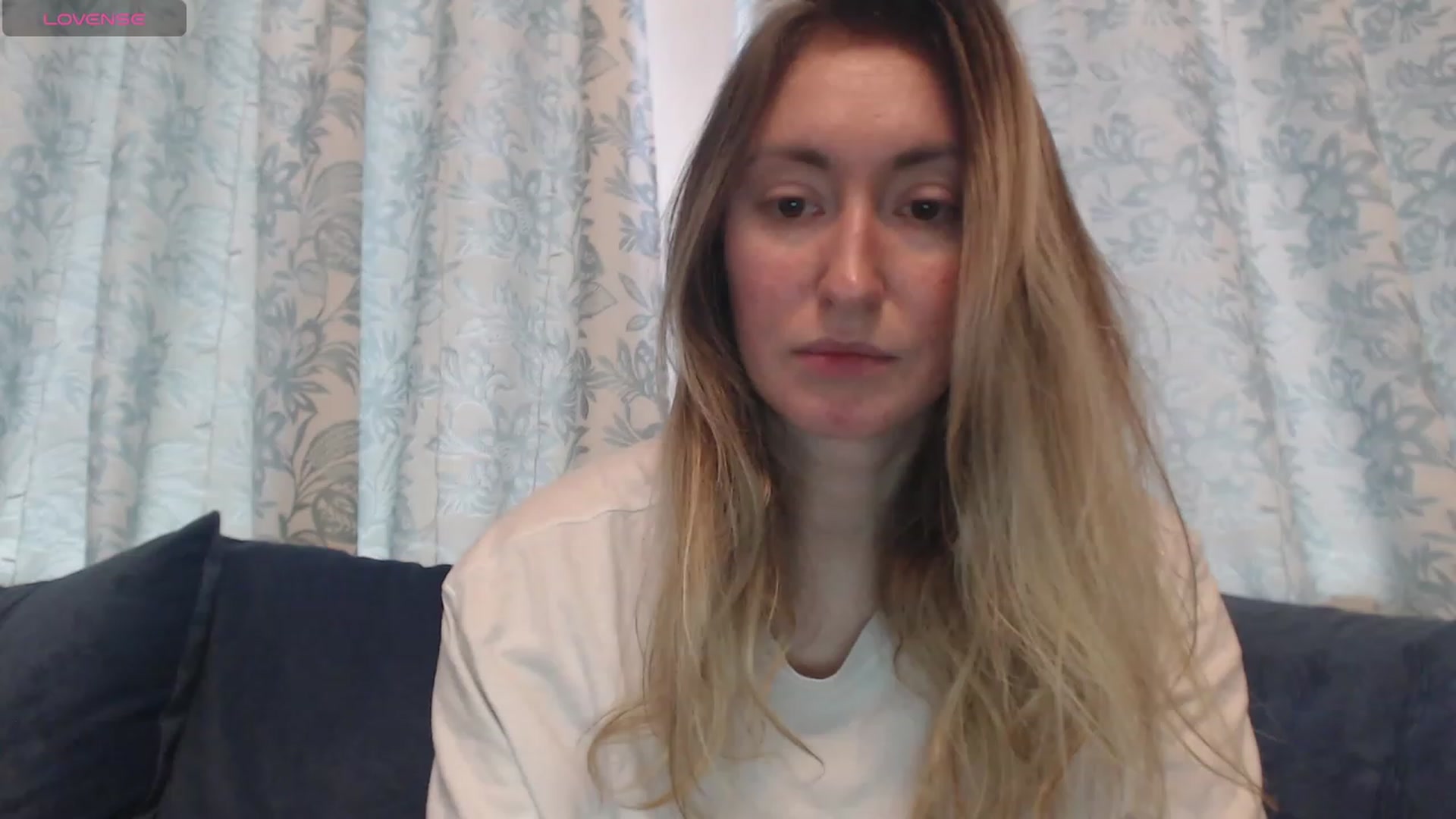 Gallery image thumbnail from Veronica_4u's myfreecams stream on, 02/13/2024, 08:04 image 14 of 20