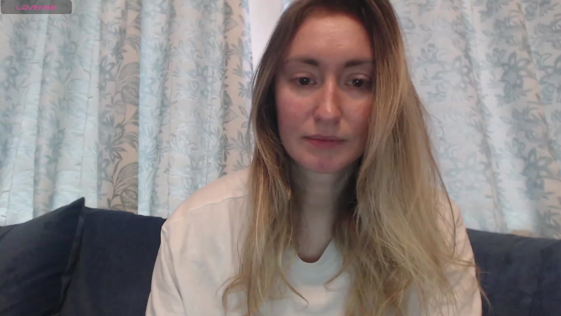 Gallery image thumbnail from Veronica_4u's myfreecams stream on, 02/13/2024, 08:04 image 13 of 20