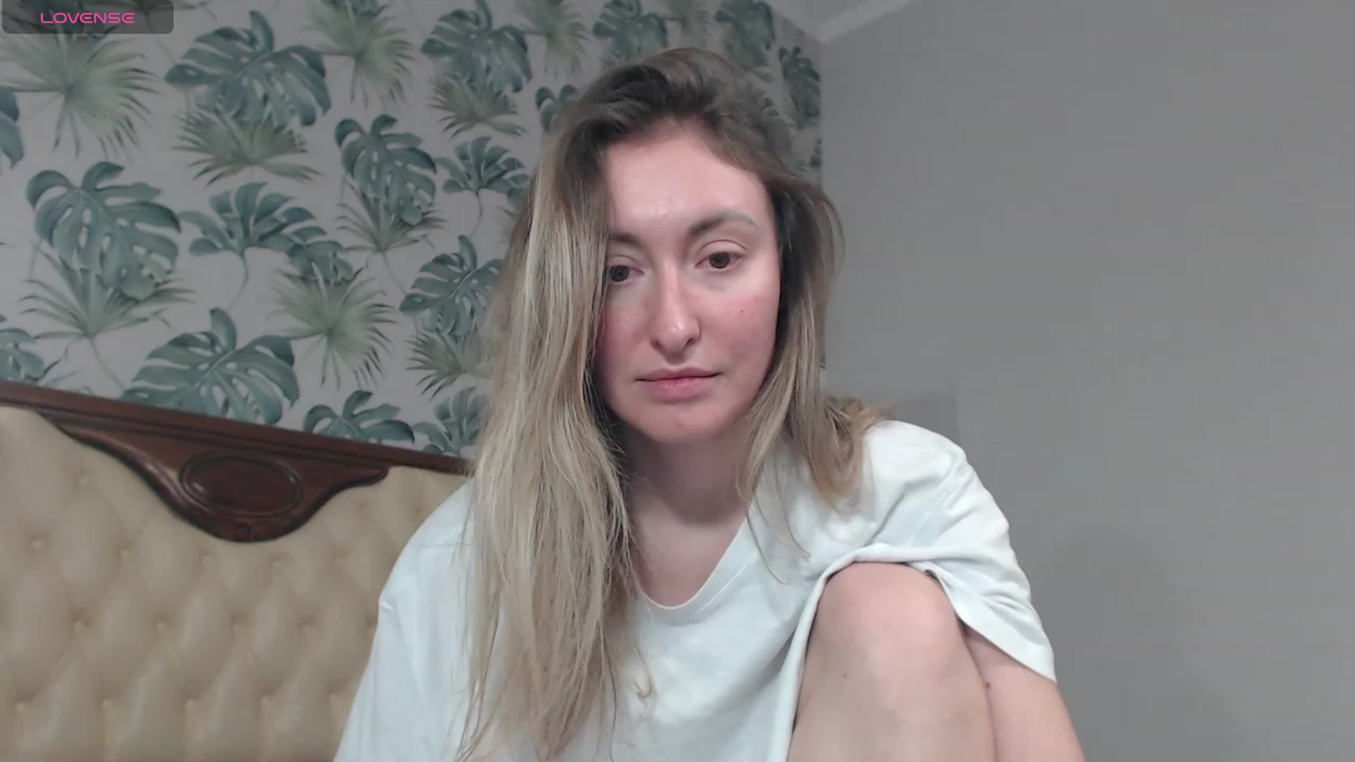Gallery image thumbnail from Veronica_4u's myfreecams stream on, 02/13/2024, 09:27 image 12 of 20