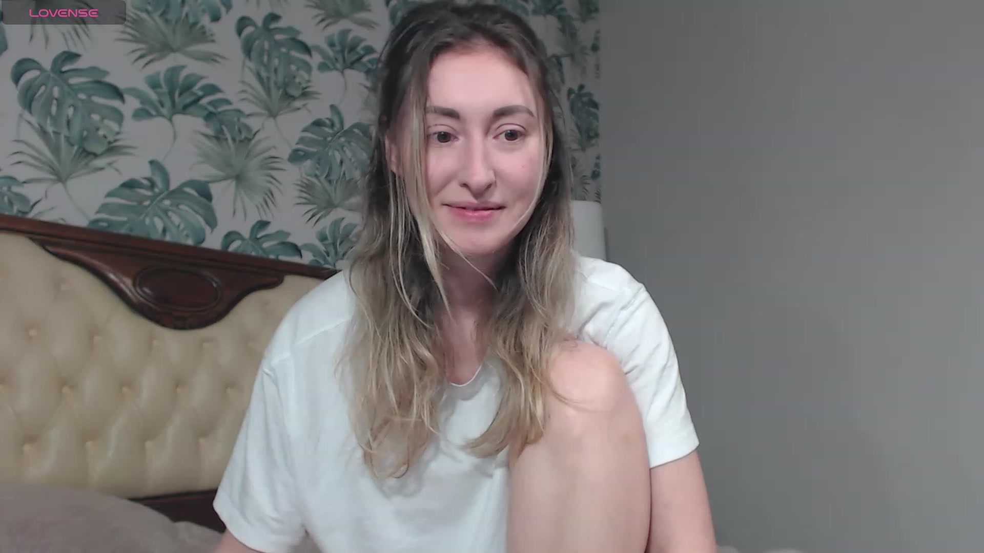 Gallery image thumbnail from Veronica_4u's myfreecams stream on, 02/13/2024, 17:52 image 18 of 20