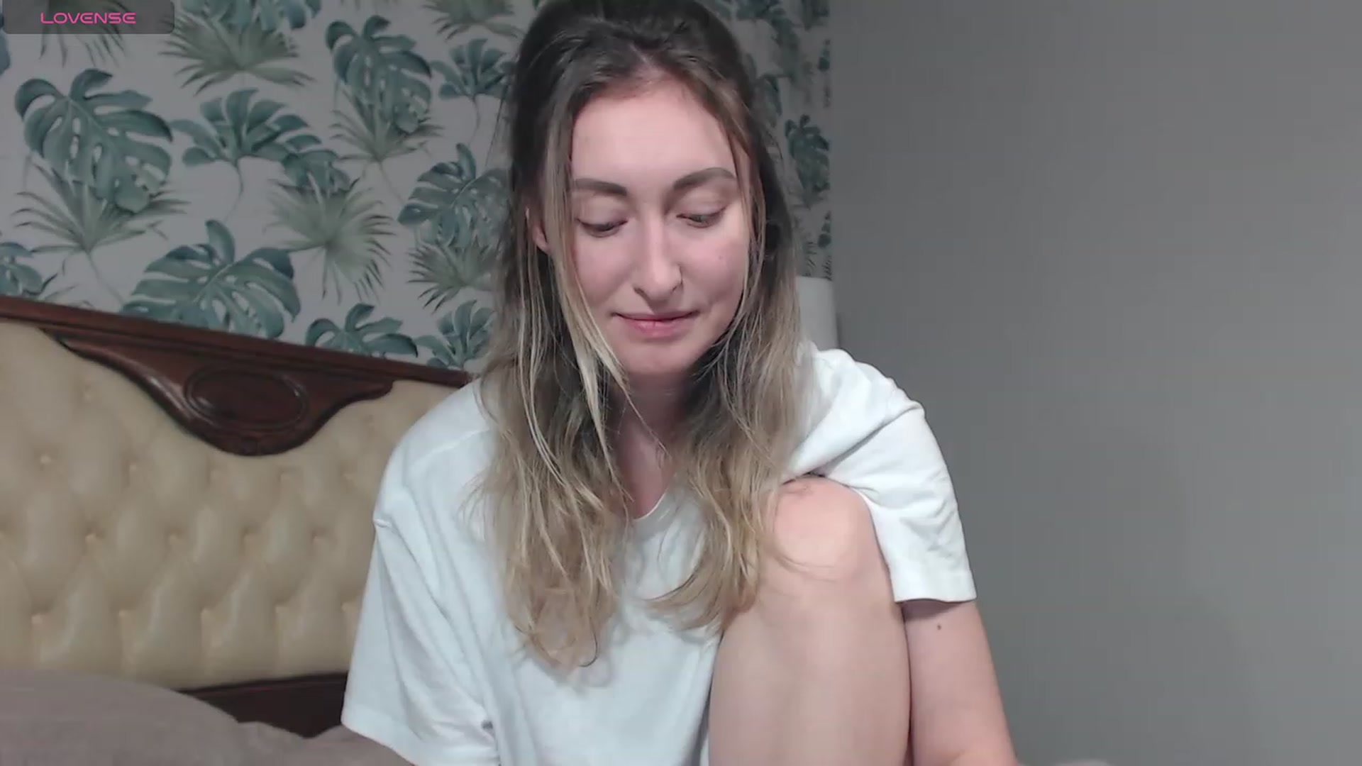 Gallery image thumbnail from Veronica_4u's myfreecams stream on, 02/13/2024, 17:52 image 10 of 20