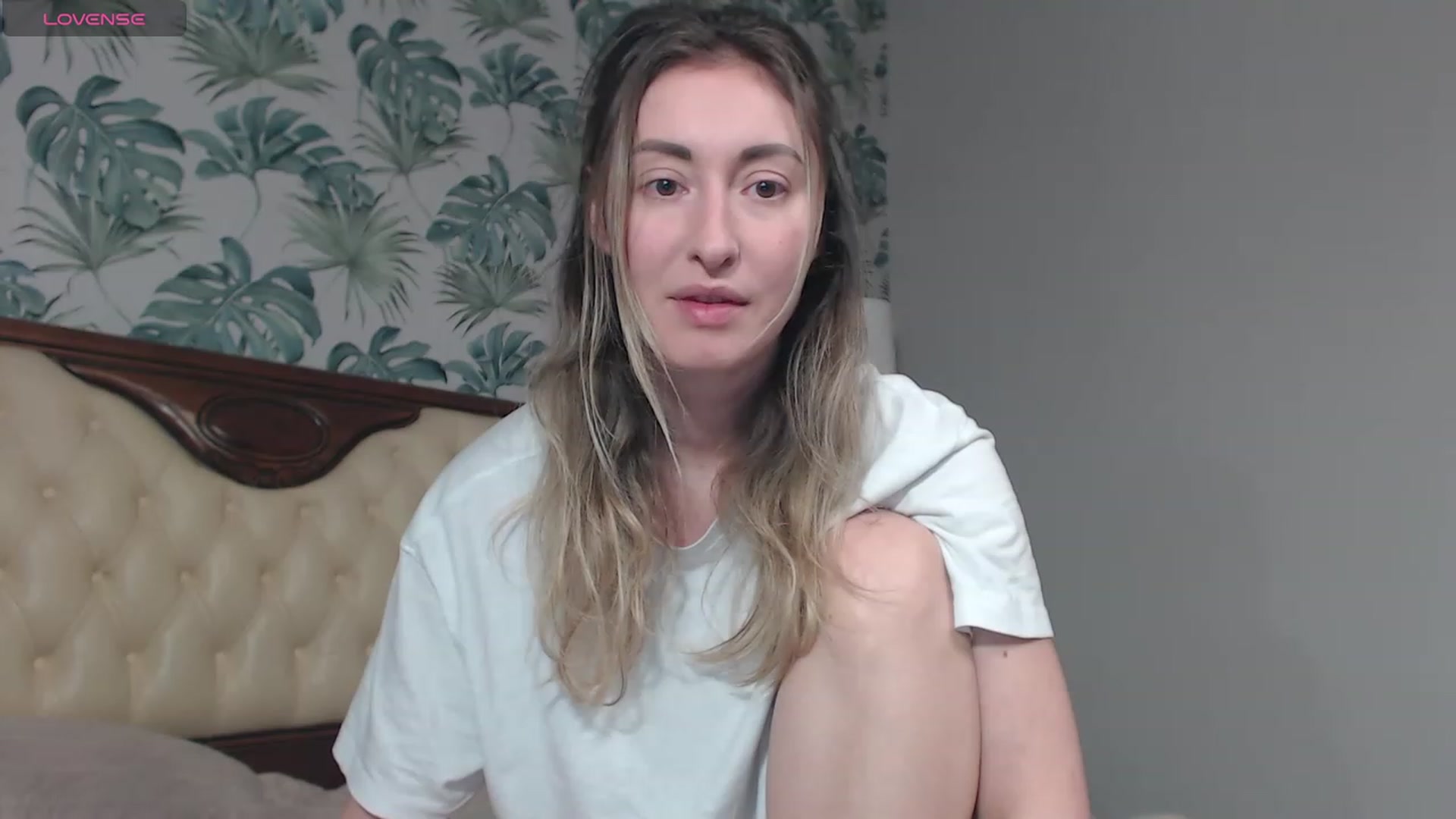 Gallery image thumbnail from Veronica_4u's myfreecams stream on, 02/13/2024, 17:52 image 8 of 20