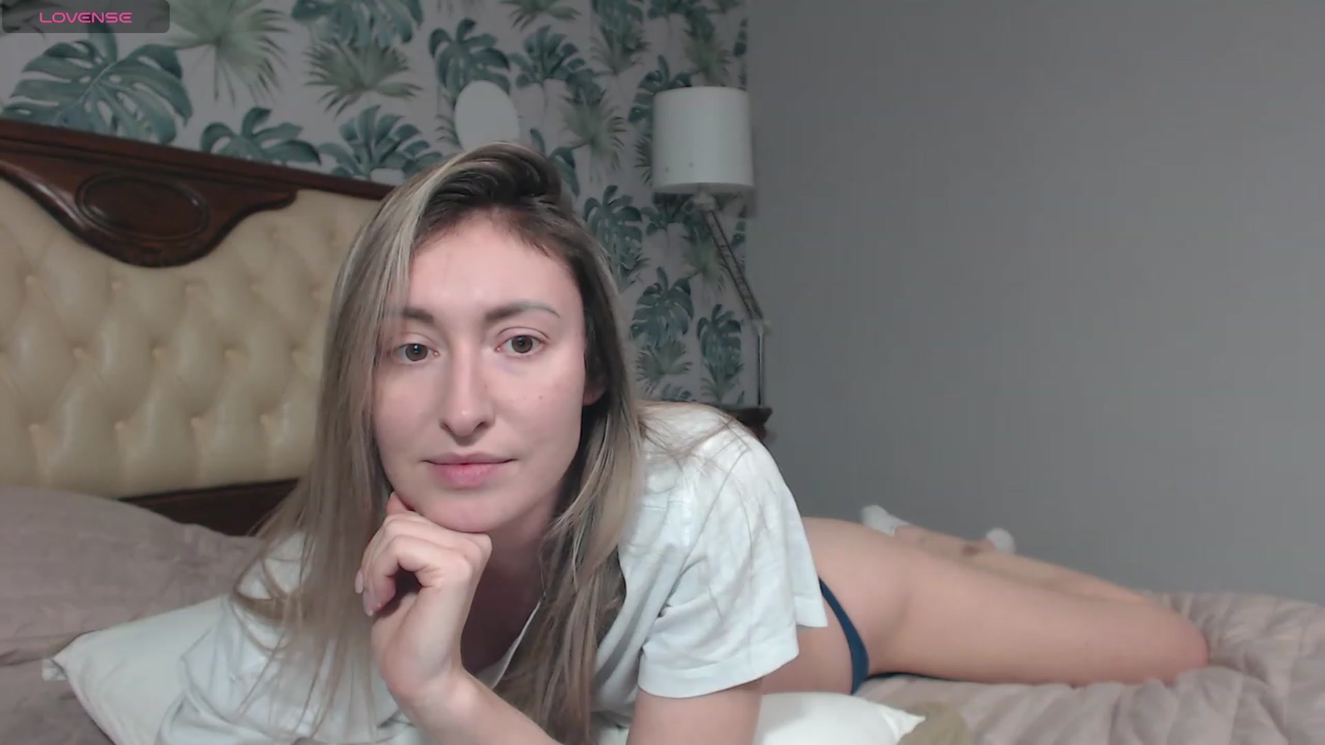 Gallery image thumbnail from Veronica_4u's myfreecams stream on, 02/15/2024, 16:45 image 9 of 20