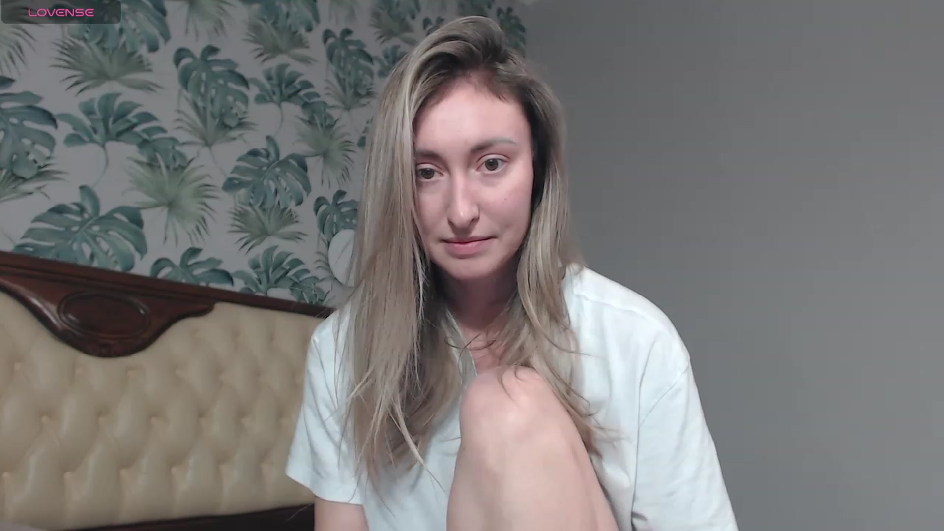 Gallery image thumbnail from Veronica_4u's myfreecams stream on, 02/15/2024, 17:23 image 15 of 20