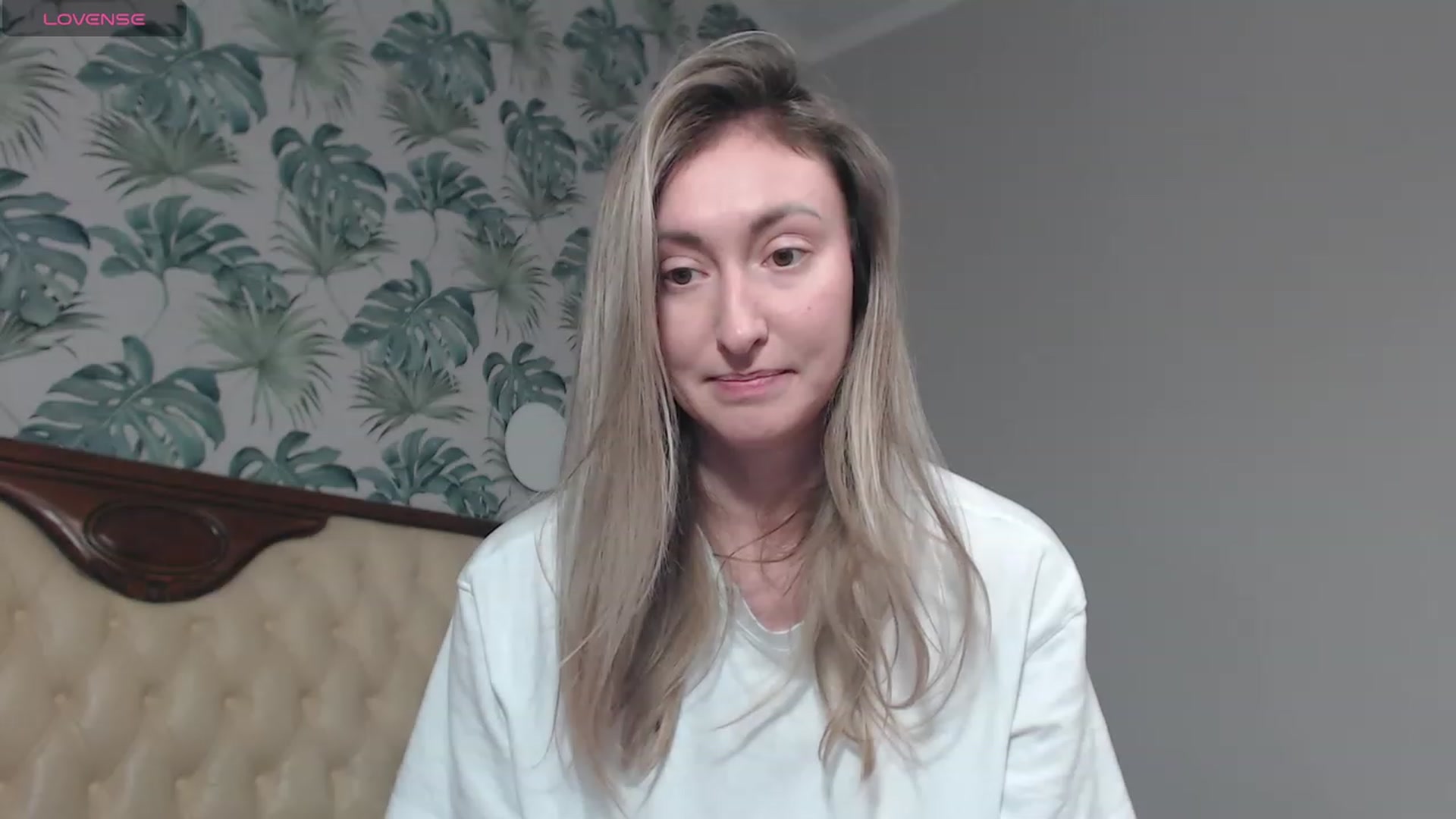 Gallery image thumbnail from Veronica_4u's myfreecams stream on, 02/15/2024, 17:23 image 20 of 20