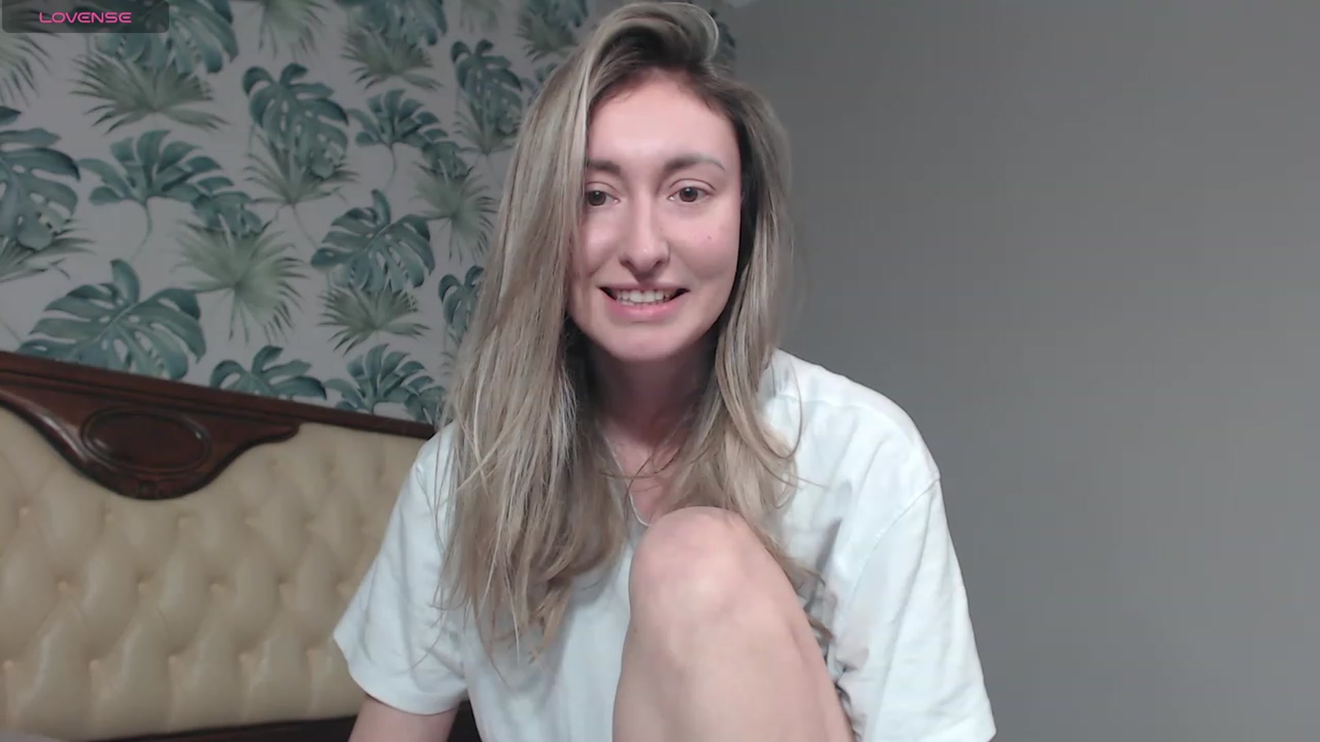 Gallery image thumbnail from Veronica_4u's myfreecams stream on, 02/15/2024, 17:23 image 10 of 20