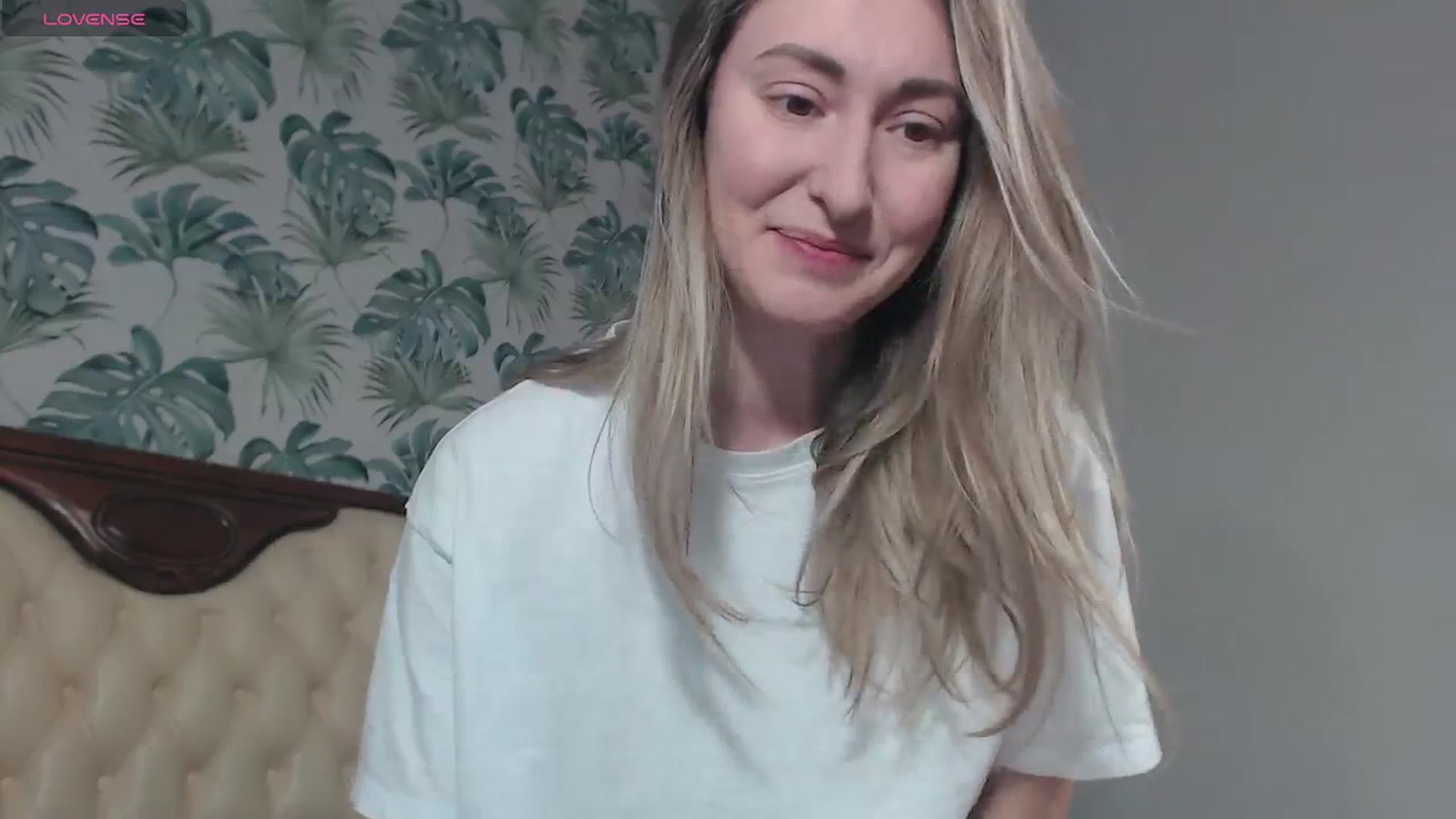 Gallery image thumbnail from Veronica_4u's myfreecams stream on, 02/16/2024, 09:26 image 16 of 20