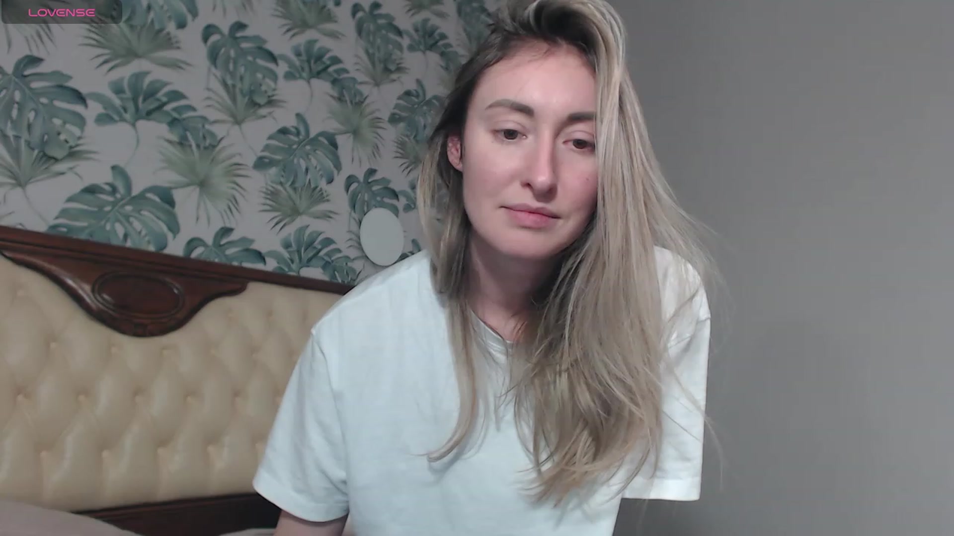Gallery image thumbnail from Veronica_4u's myfreecams stream on, 02/16/2024, 17:23 image 8 of 20