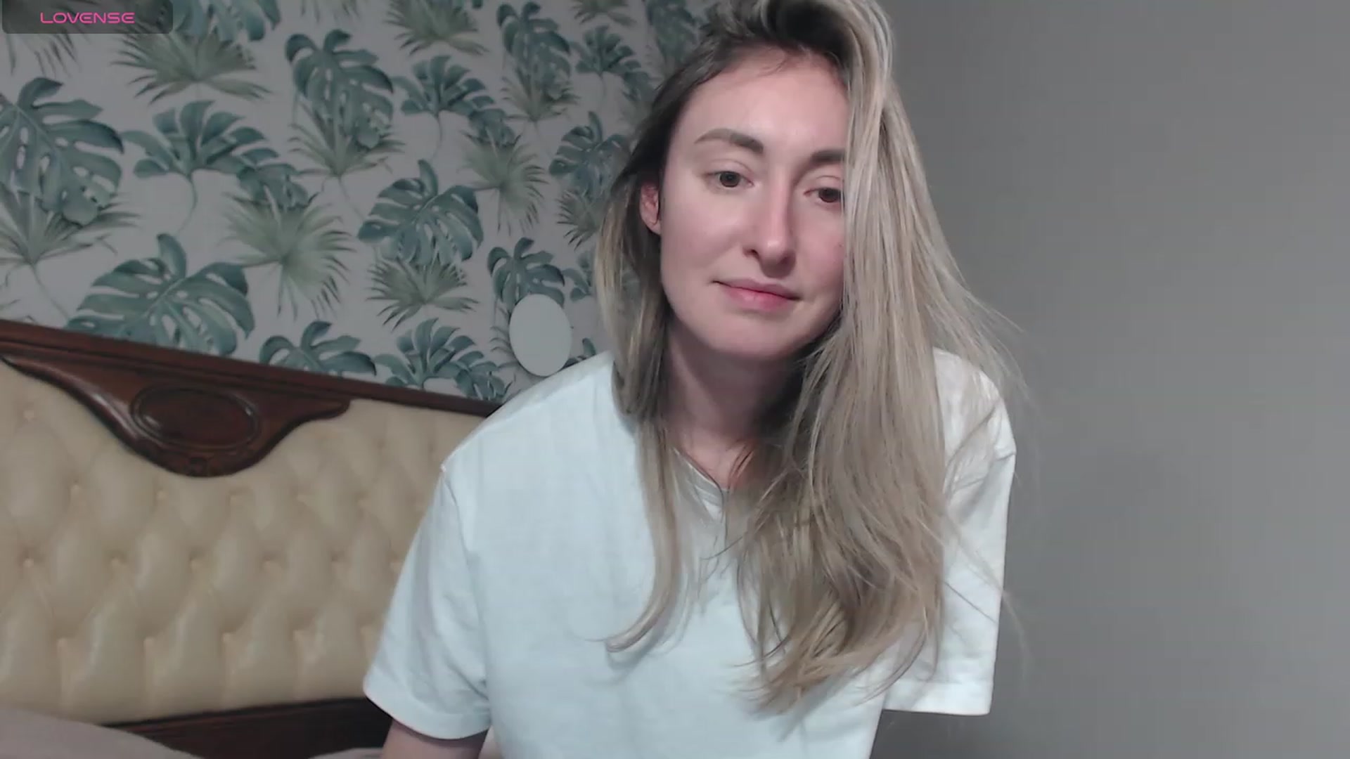 Gallery image thumbnail from Veronica_4u's myfreecams stream on, 02/16/2024, 17:23 image 9 of 20