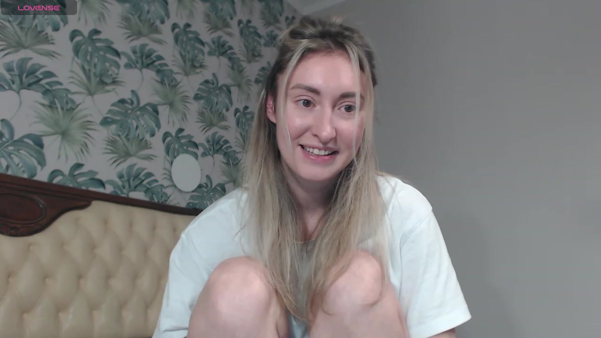 Gallery image thumbnail from Veronica_4u's myfreecams stream on, 02/17/2024, 17:27 image 7 of 20
