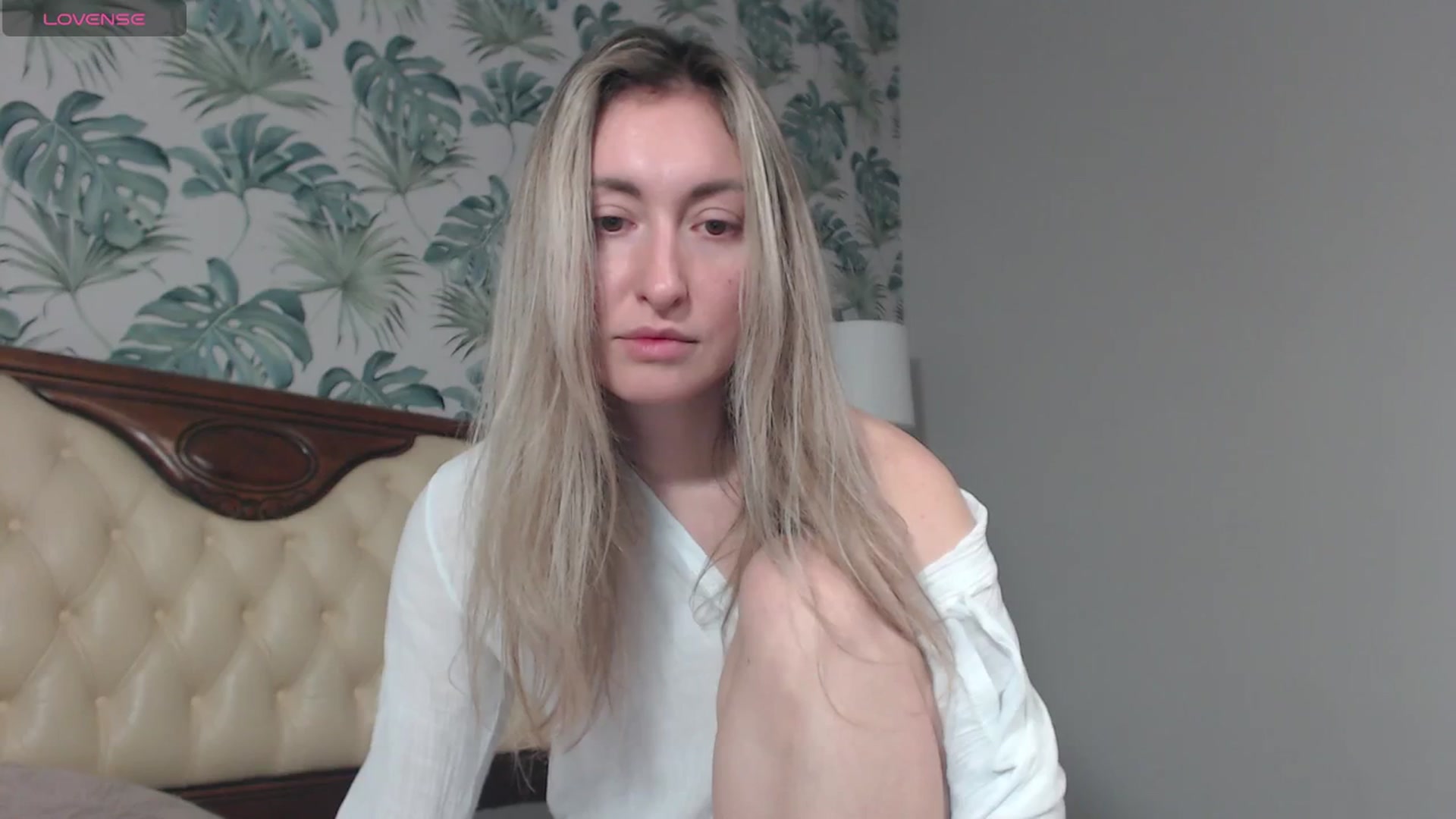 Gallery image thumbnail from Veronica_4u's myfreecams stream on, 02/18/2024, 09:20 image 10 of 20
