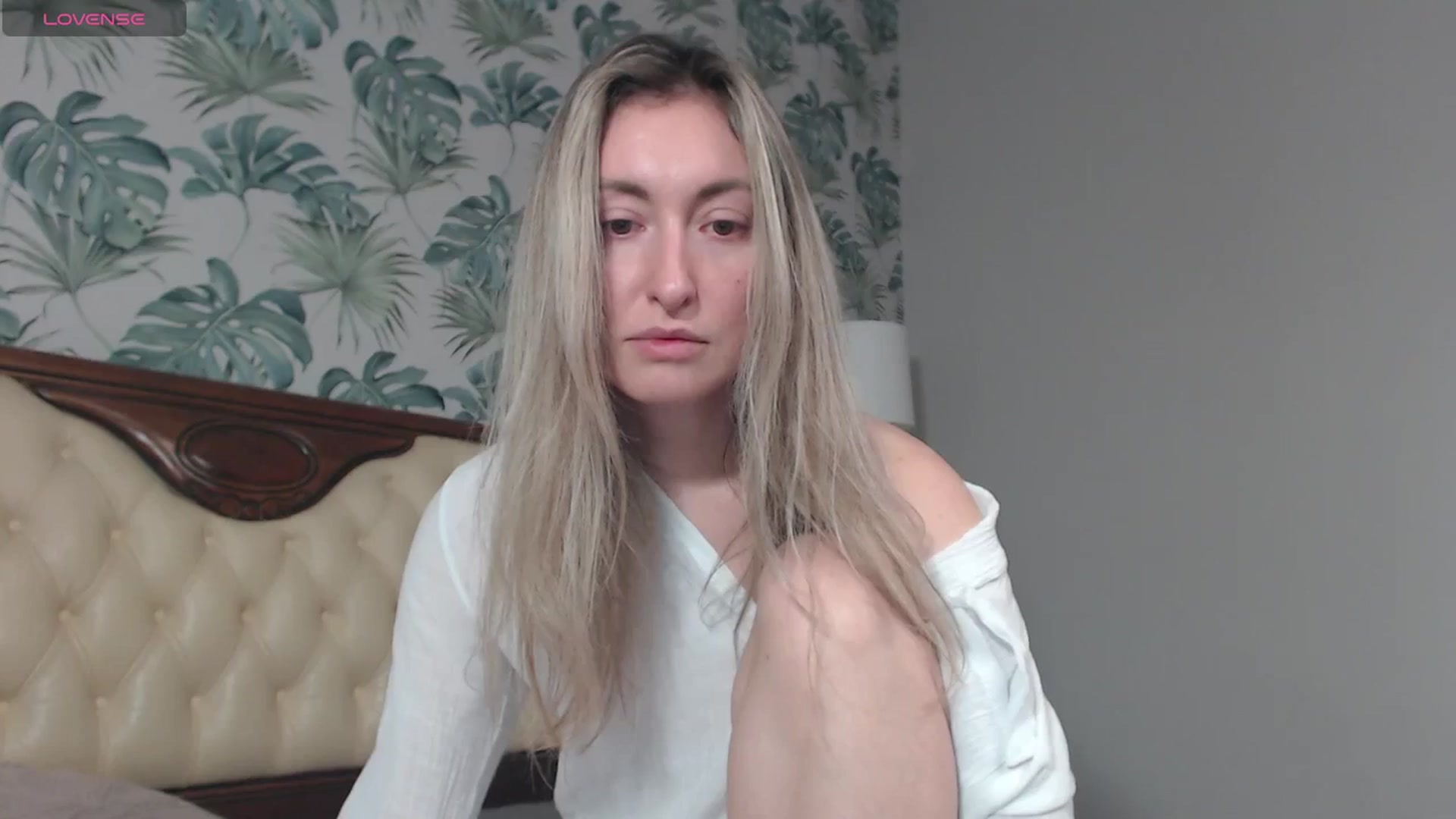 Gallery image thumbnail from Veronica_4u's myfreecams stream on, 02/18/2024, 09:20 image 11 of 20