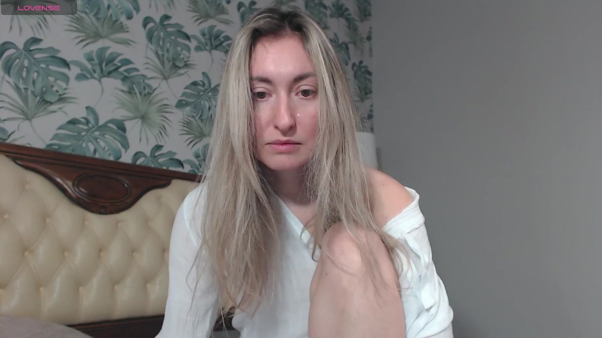 Gallery image thumbnail from Veronica_4u's myfreecams stream on, 02/18/2024, 09:20 image 6 of 20