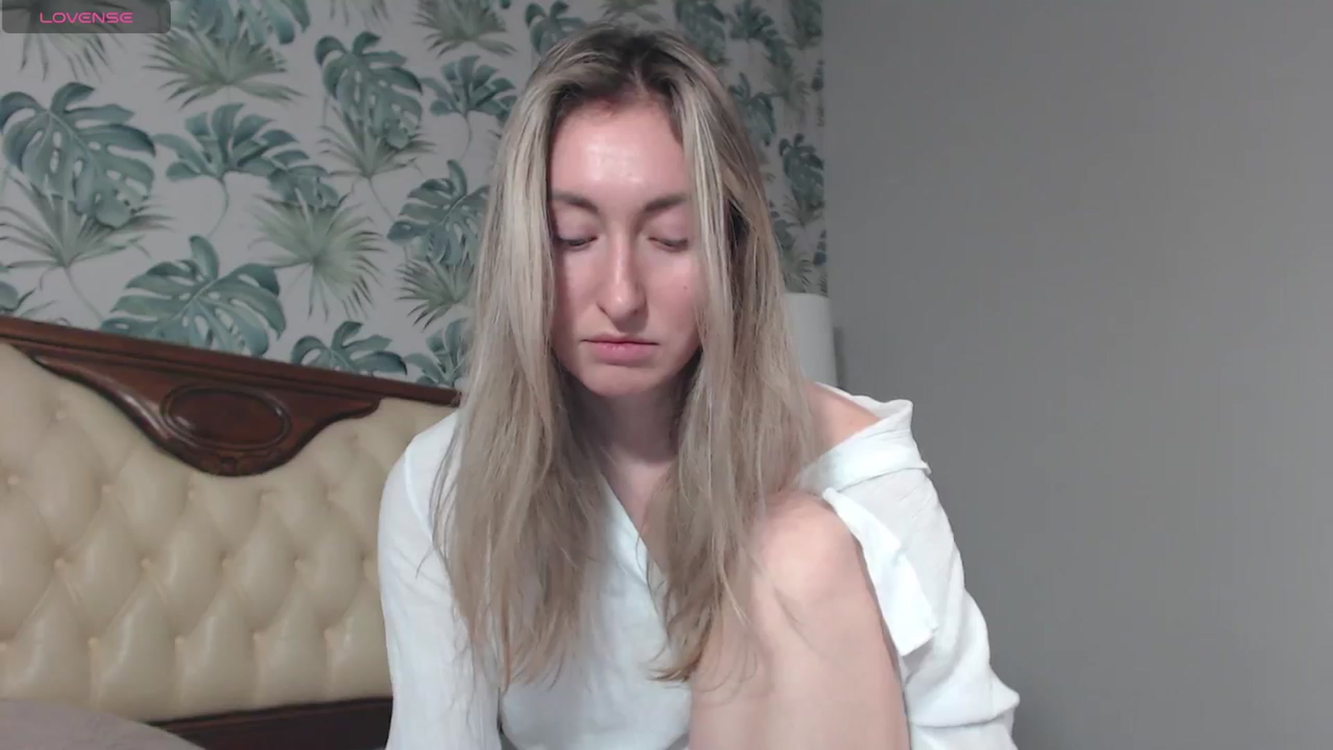 Gallery image thumbnail from Veronica_4u's myfreecams stream on, 02/18/2024, 09:20 image 16 of 20