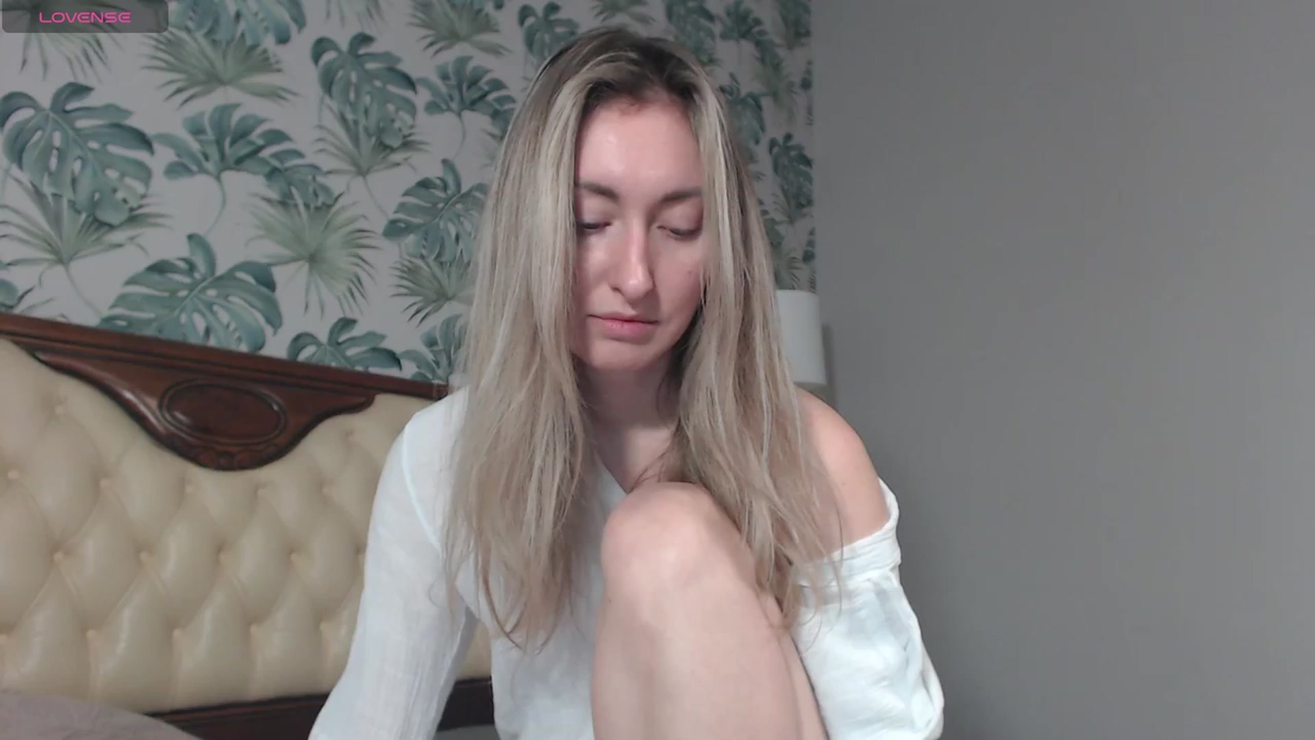 Gallery image thumbnail from Veronica_4u's myfreecams stream on, 02/18/2024, 09:20 image 9 of 20