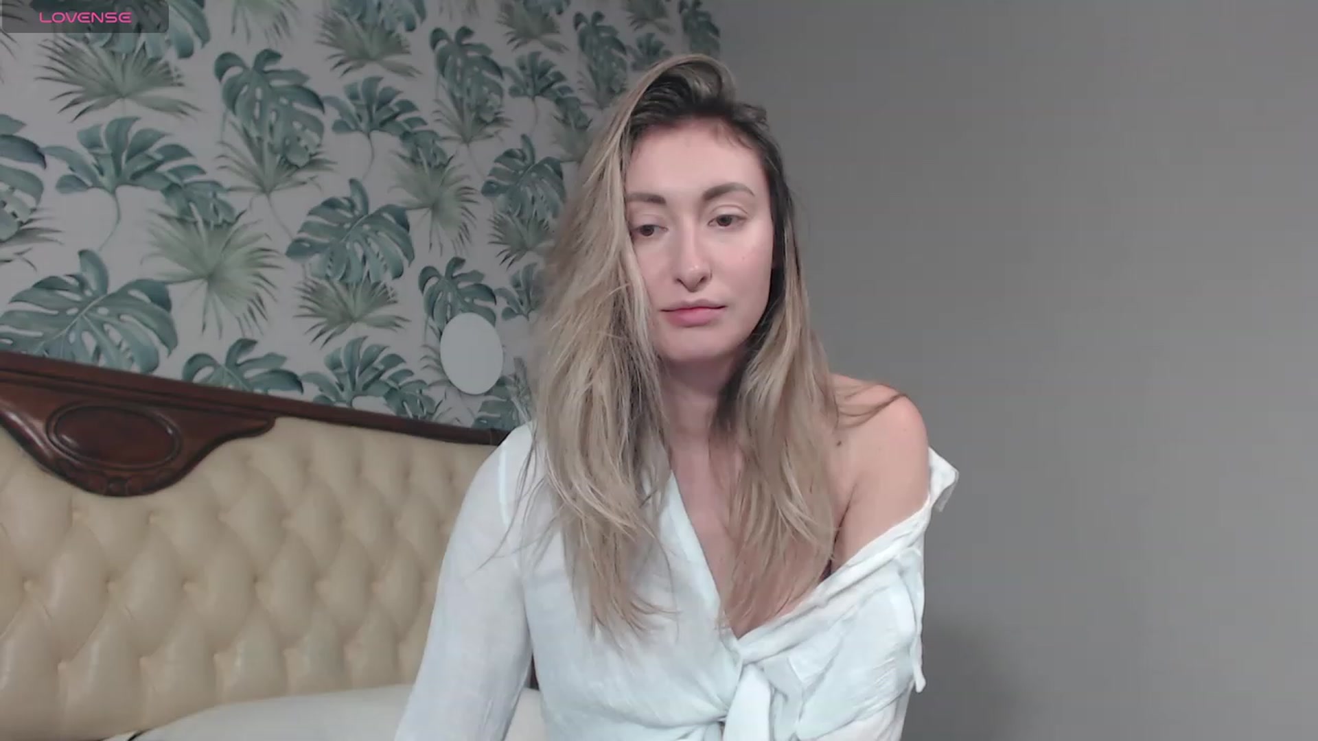 Gallery image thumbnail from Veronica_4u's myfreecams stream on, 02/19/2024, 16:02 image 4 of 20