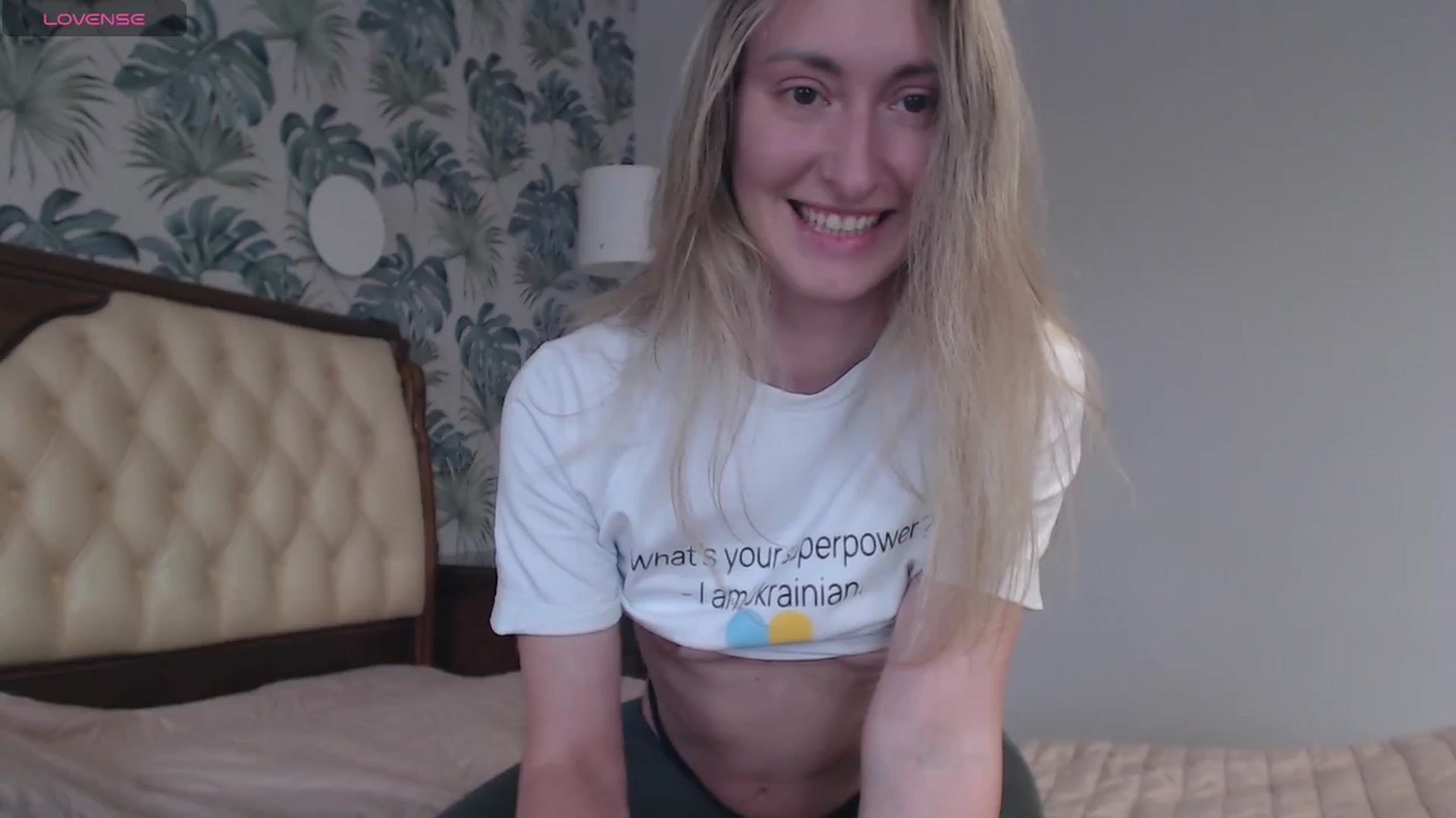 Gallery image thumbnail from Veronica_4u's myfreecams stream on, 06/17/2024, 13:38 image 18 of 20