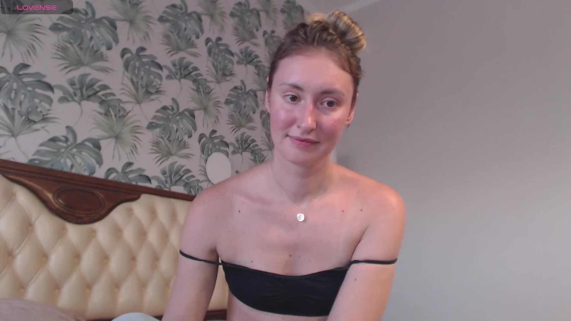 Gallery image thumbnail from Veronica_4u's myfreecams stream on, 07/30/2024, 15:26 image 9 of 20