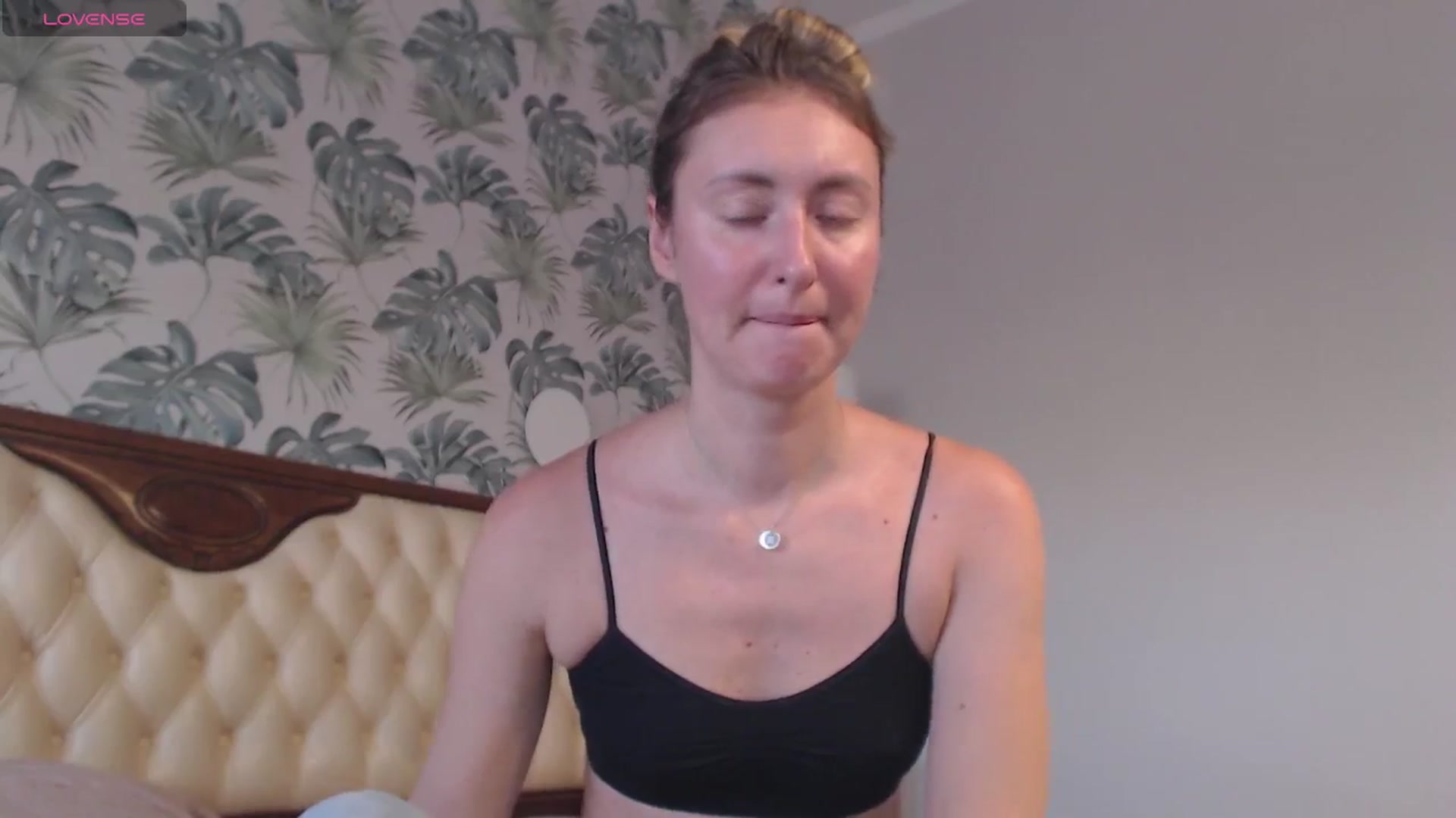 Gallery image thumbnail from Veronica_4u's myfreecams stream on, 07/30/2024, 15:26 image 17 of 20