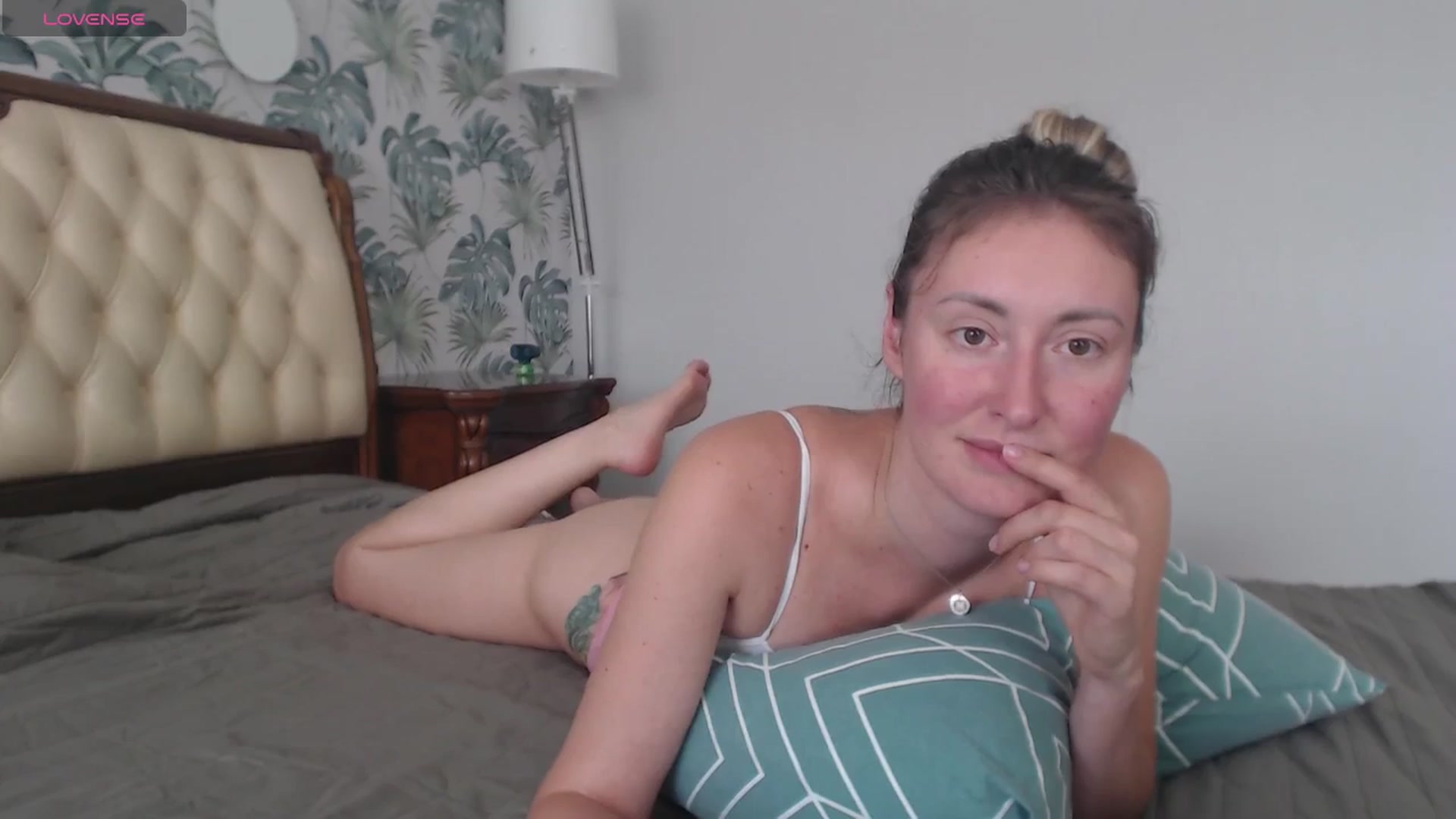 Gallery image thumbnail from Veronica_4u's myfreecams stream on, 08/07/2024, 12:36 image 18 of 20