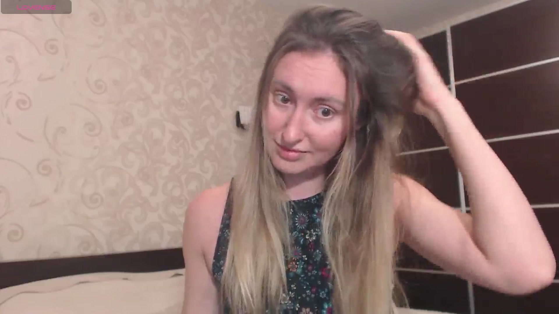 Gallery image thumbnail from Veronica_4u's myfreecams stream on, 01/16/2025, 17:58 image 19 of 20