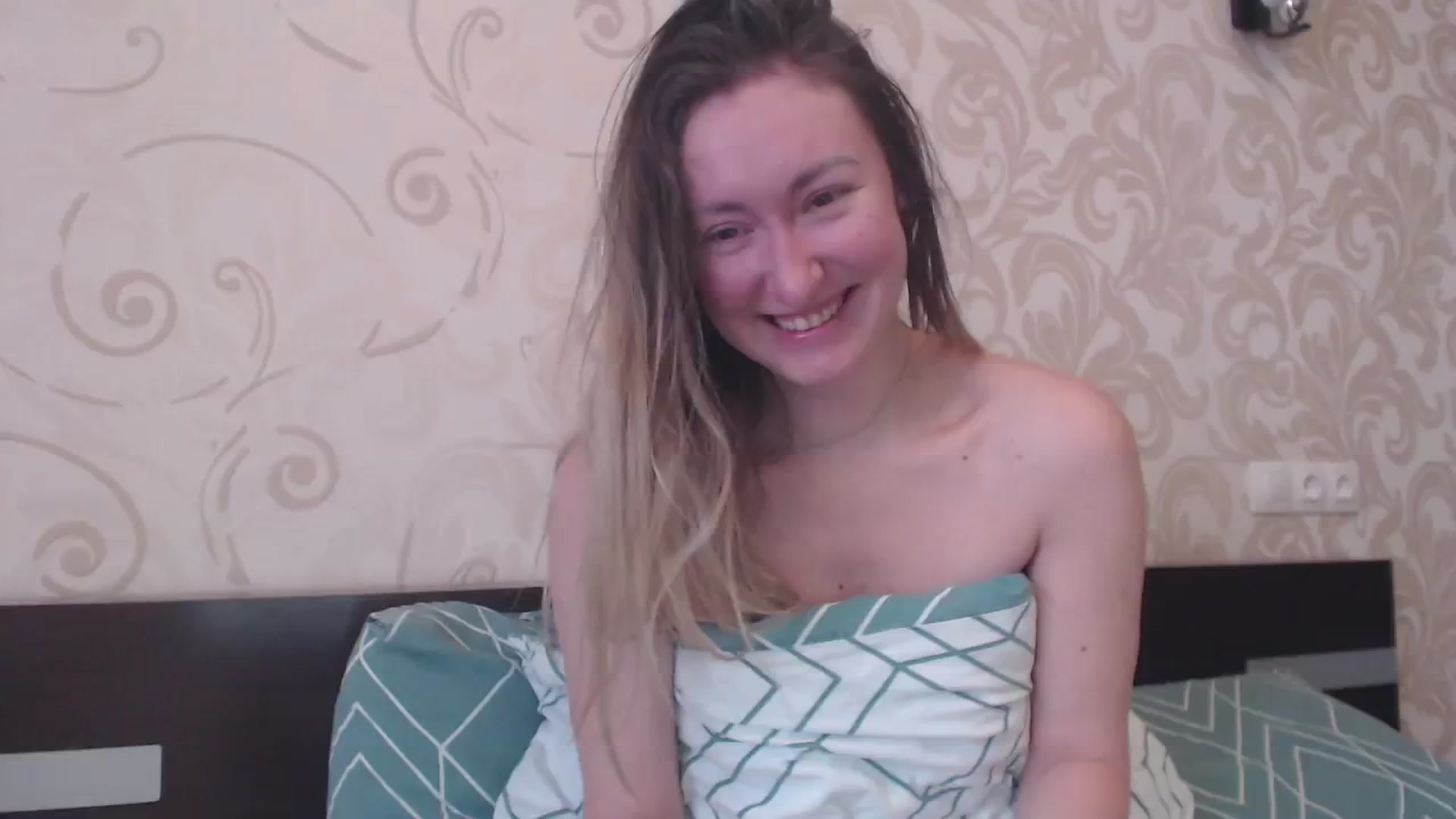 Gallery image thumbnail from Veronica_4u's myfreecams stream on, 02/24/2025, 07:14 image 1 of 20